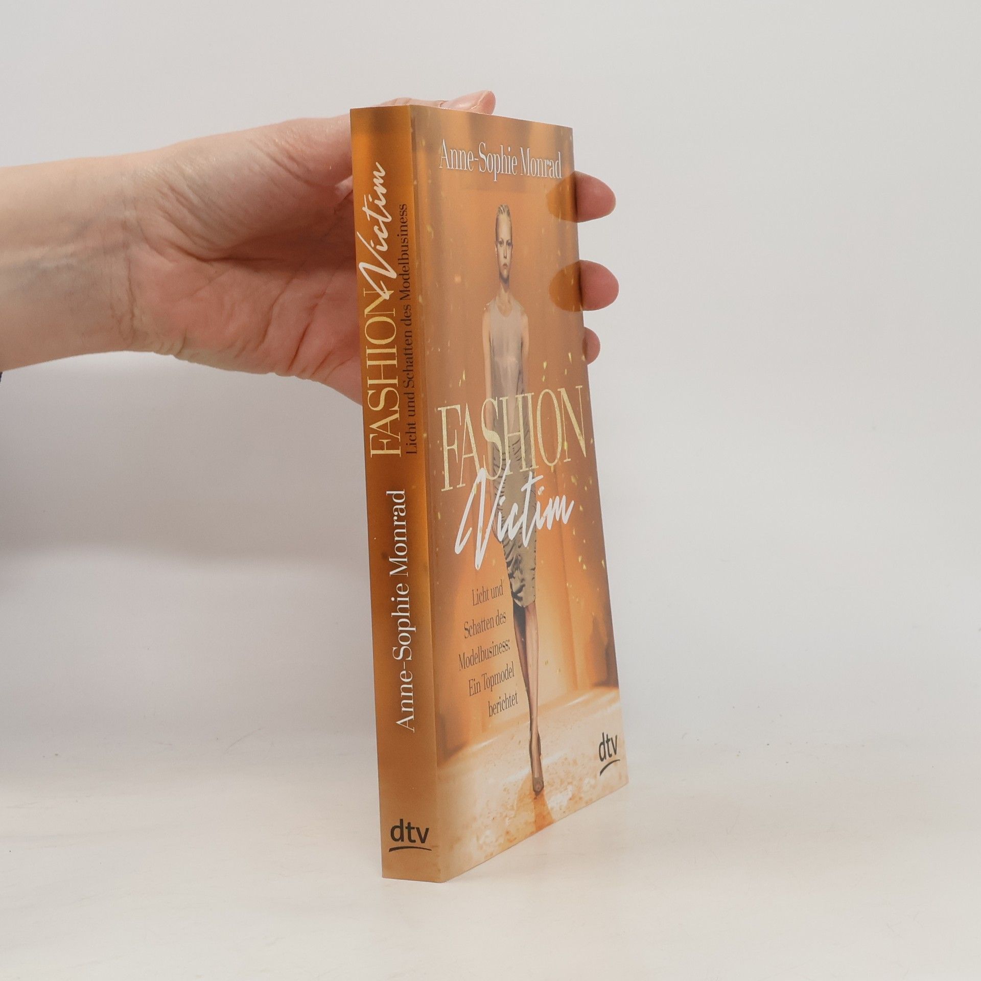 Anne-Sophie Monrad Fashion Victim