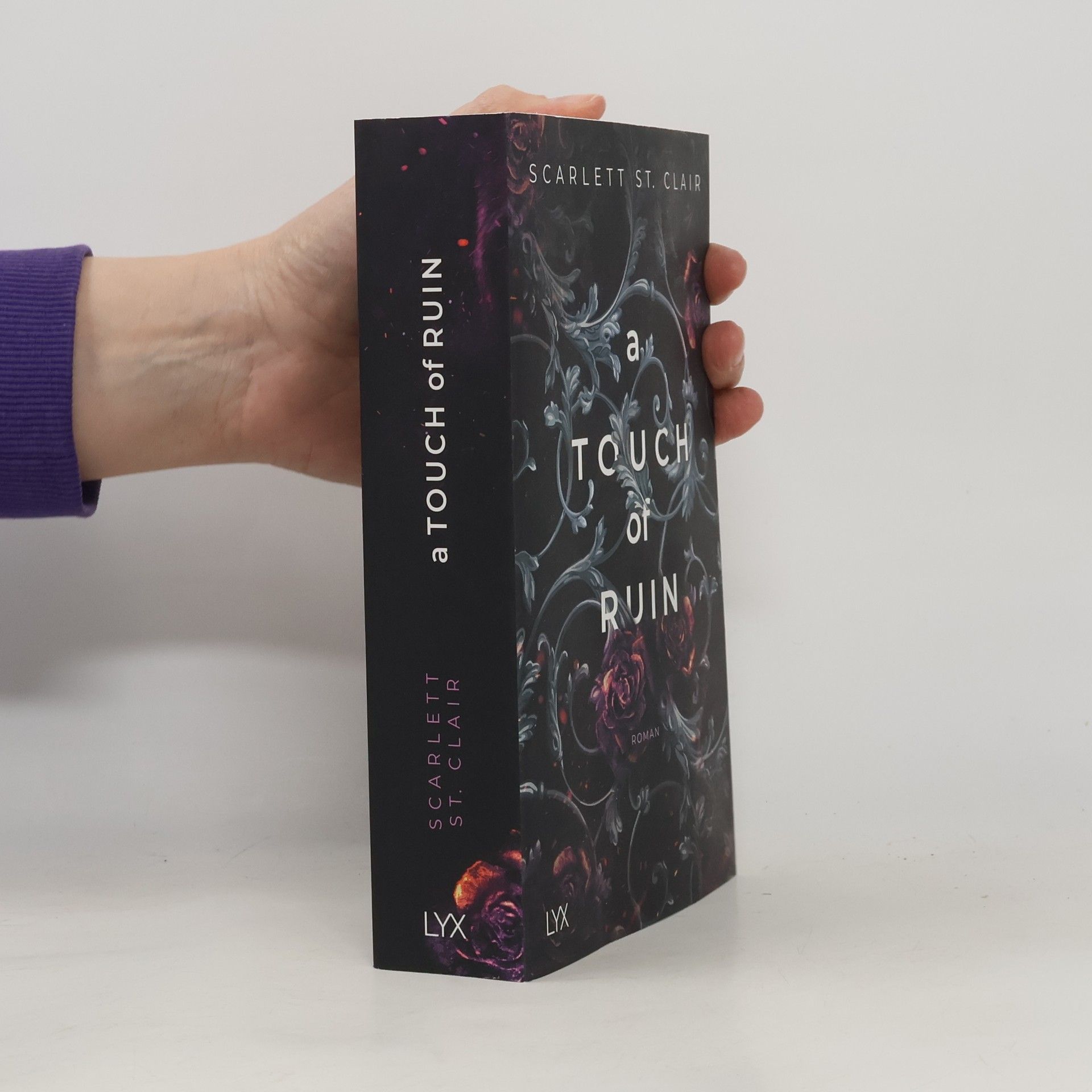Scarlett St. Clair A Touch of Ruin