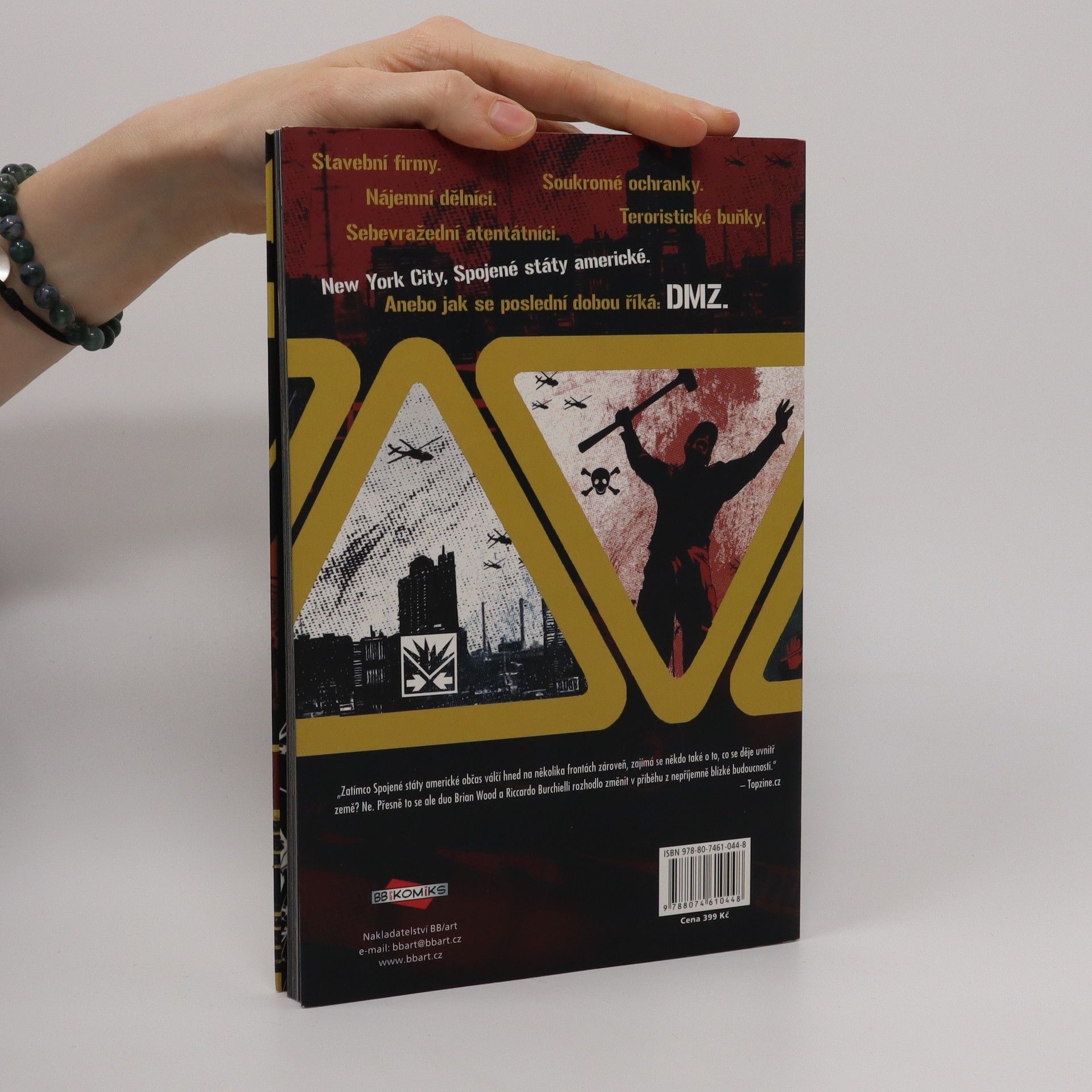 Brian Wood DMZ. Veřejné práce