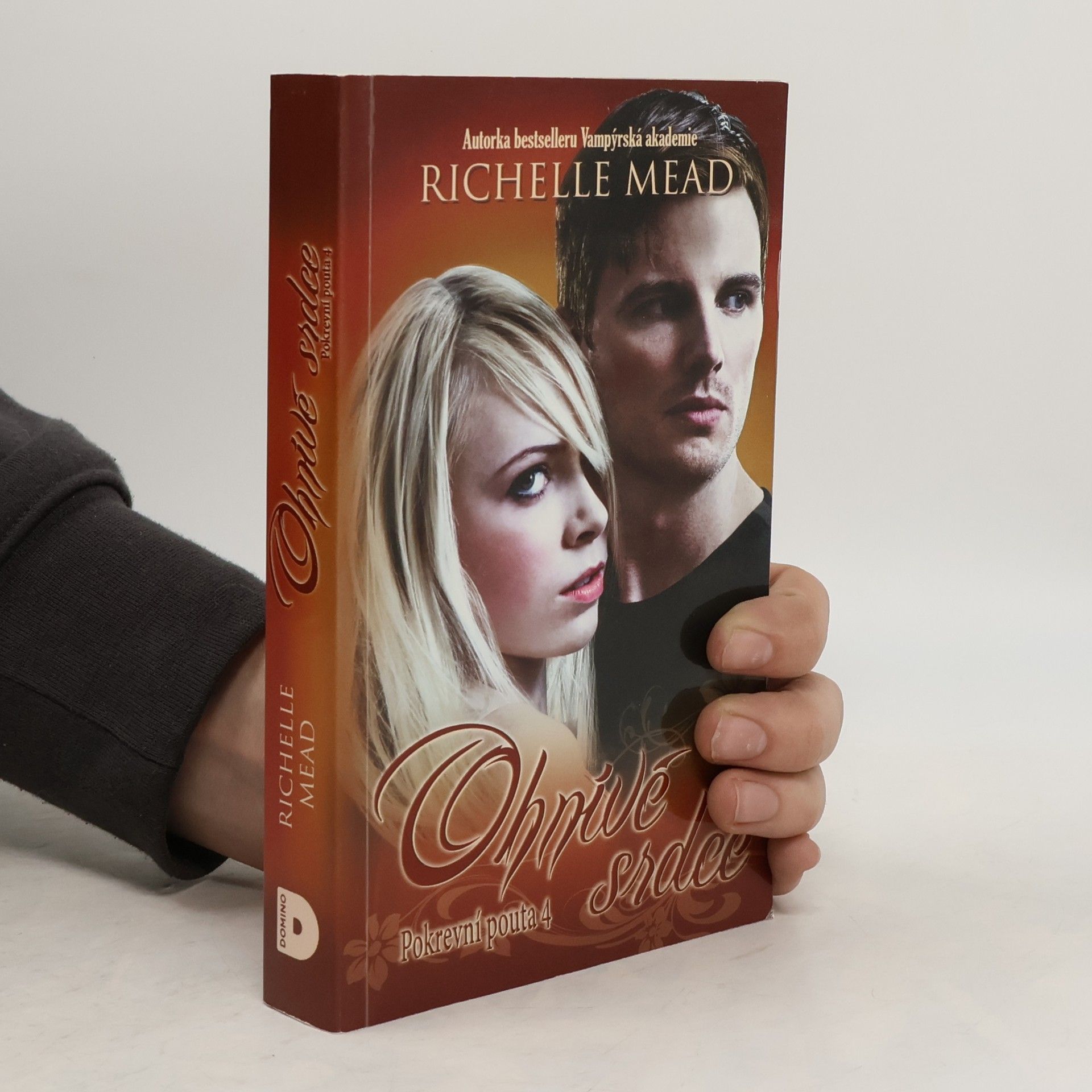 Richelle Mead Pokrevní pouta 4. Ohnivé srdce