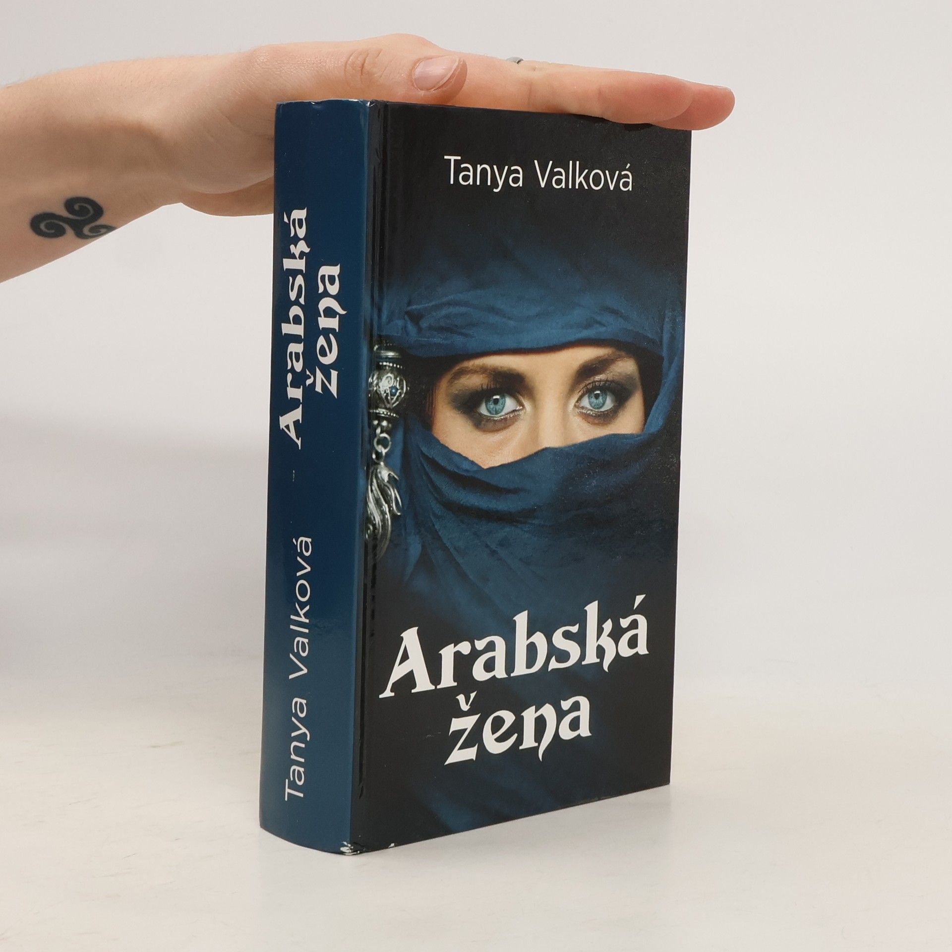 Tanya Valko Arabská žena