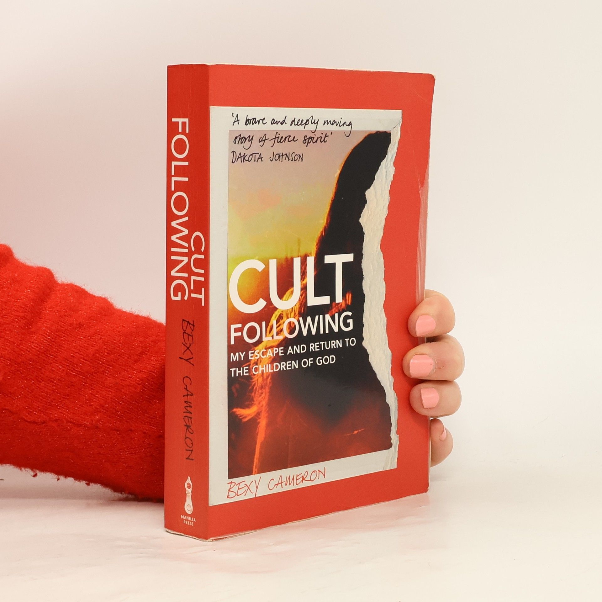 Bexy Cameron Cult Following