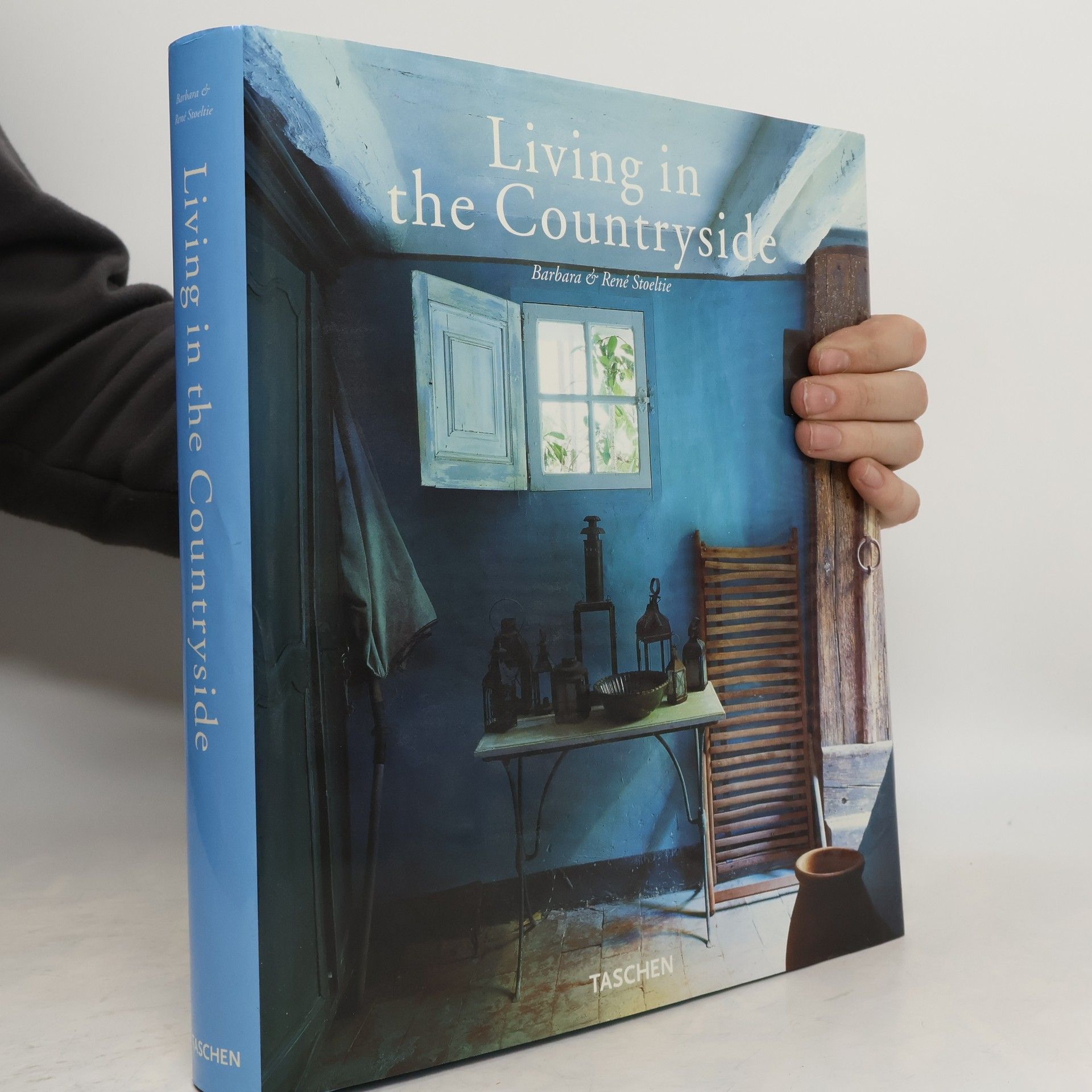 Barbara Stoeltie Living in the countryside