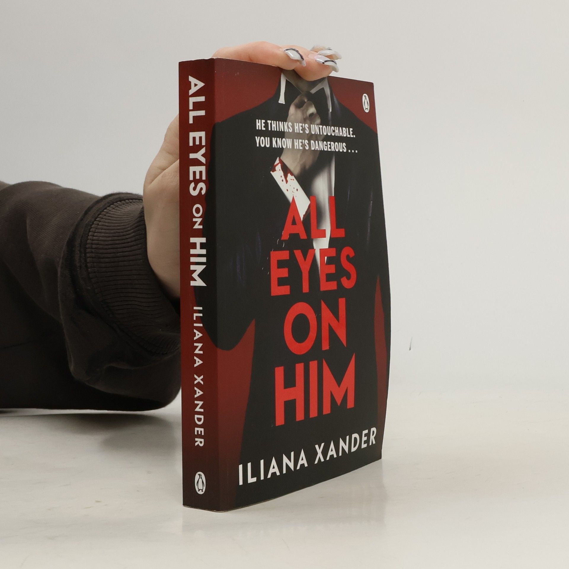 Iliana Xander All Eyes on Him