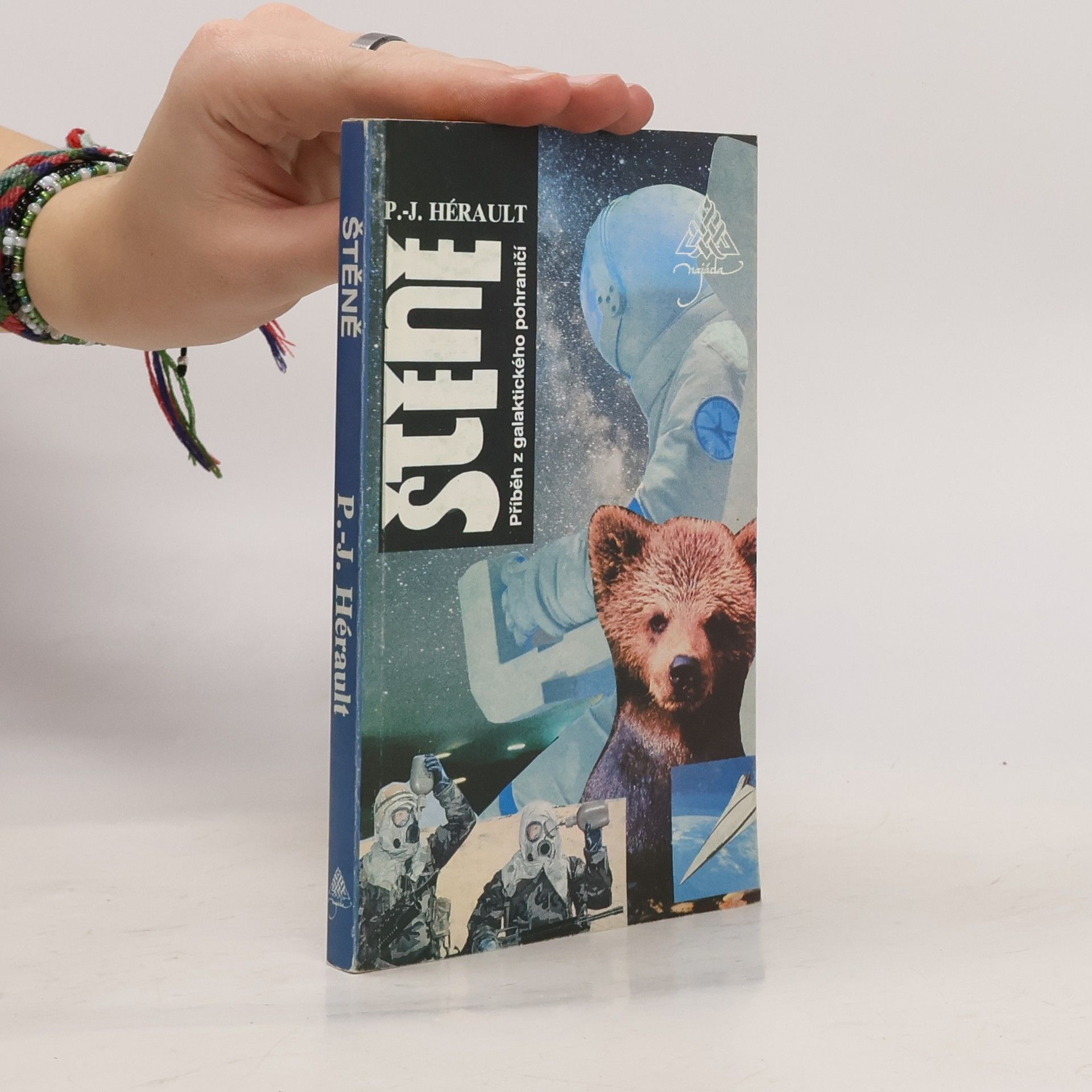Paul Jean Hérault Štěně : příběh z galaktického pohraničí