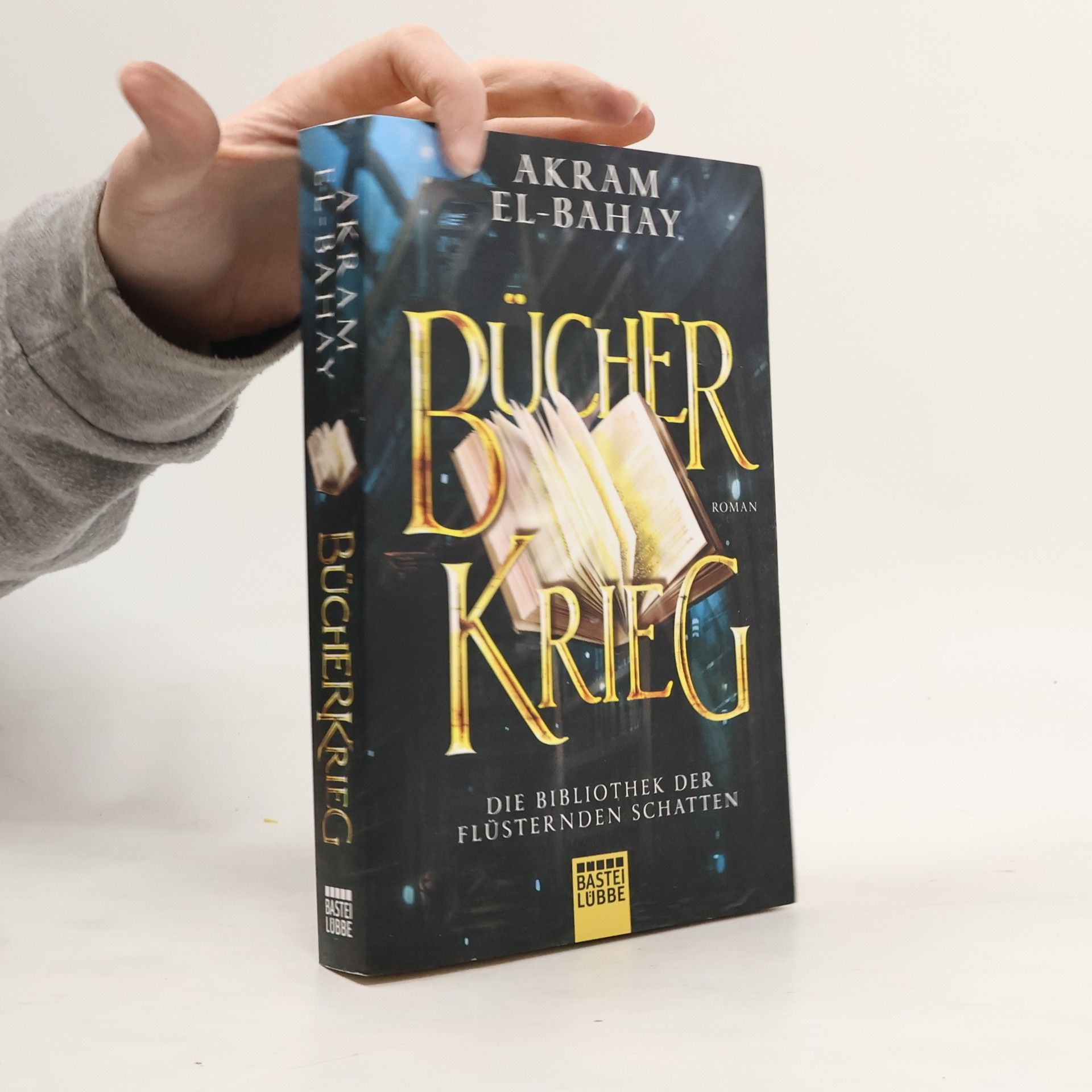 Akram El-Bahay Bücherkrieg