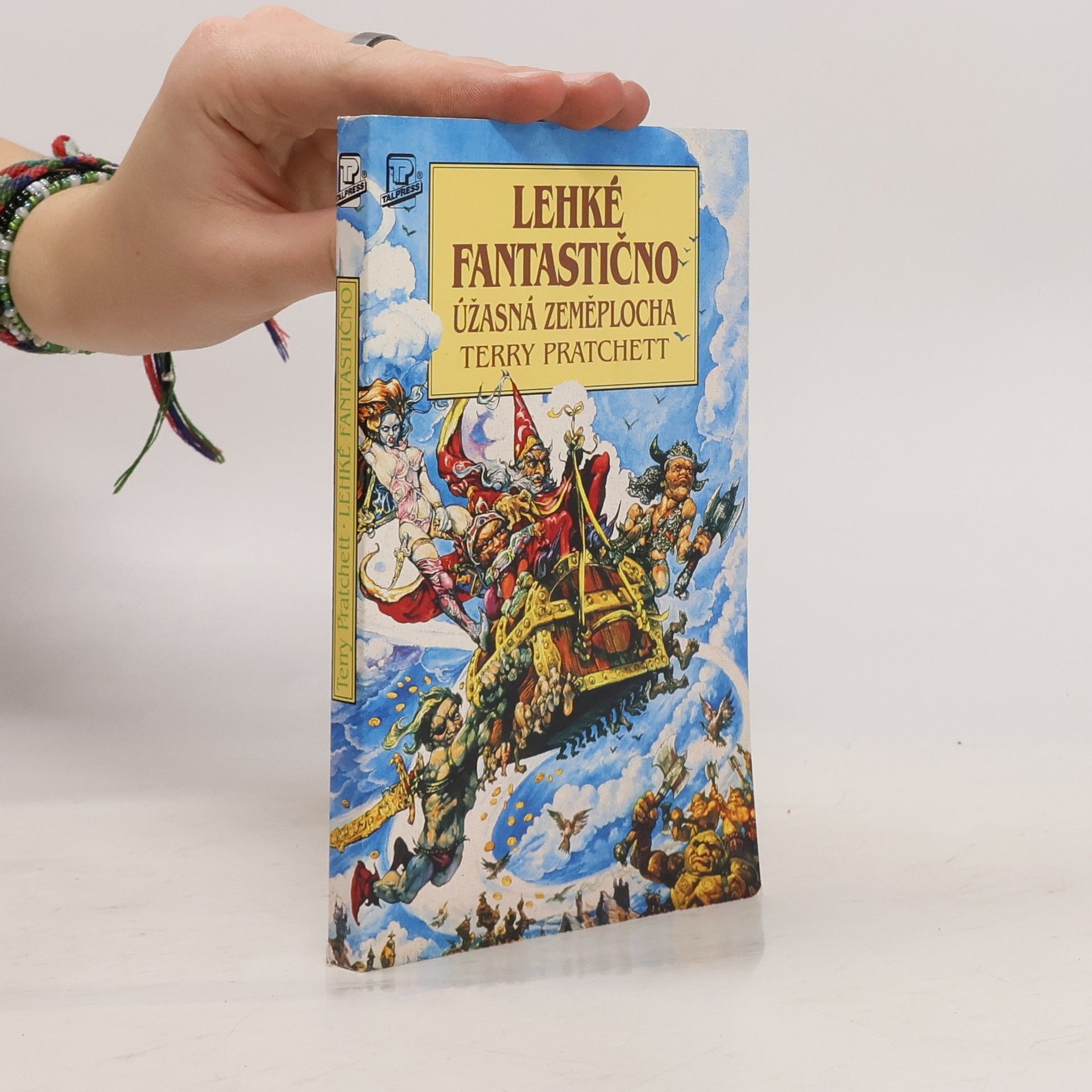 Terry Pratchett Lehké fantastično