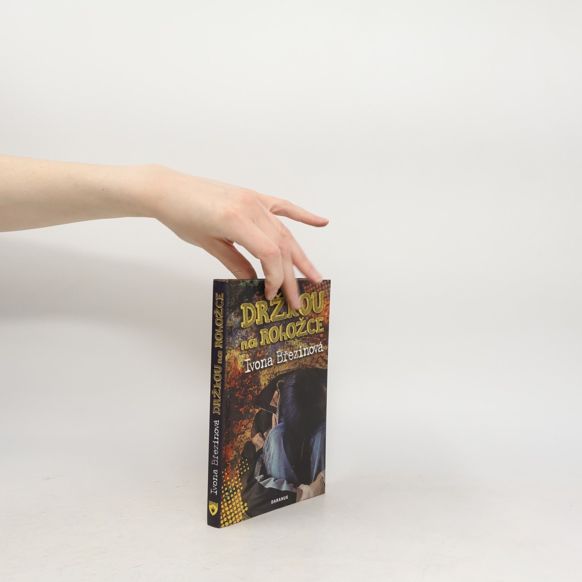 Ivona Březinová Držkou na rohožce