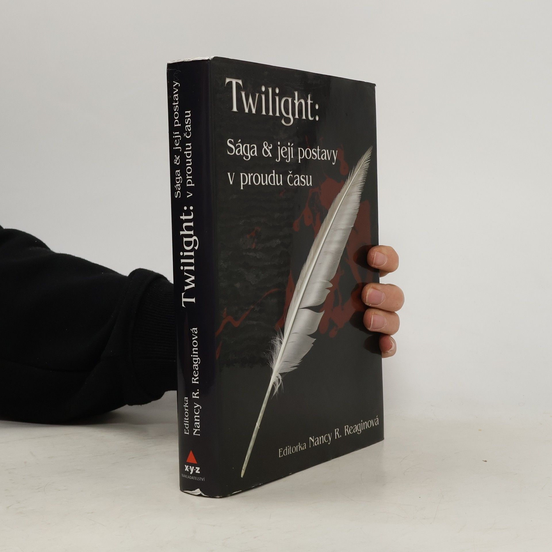 Twilight. Sága a její postavy v proudu času