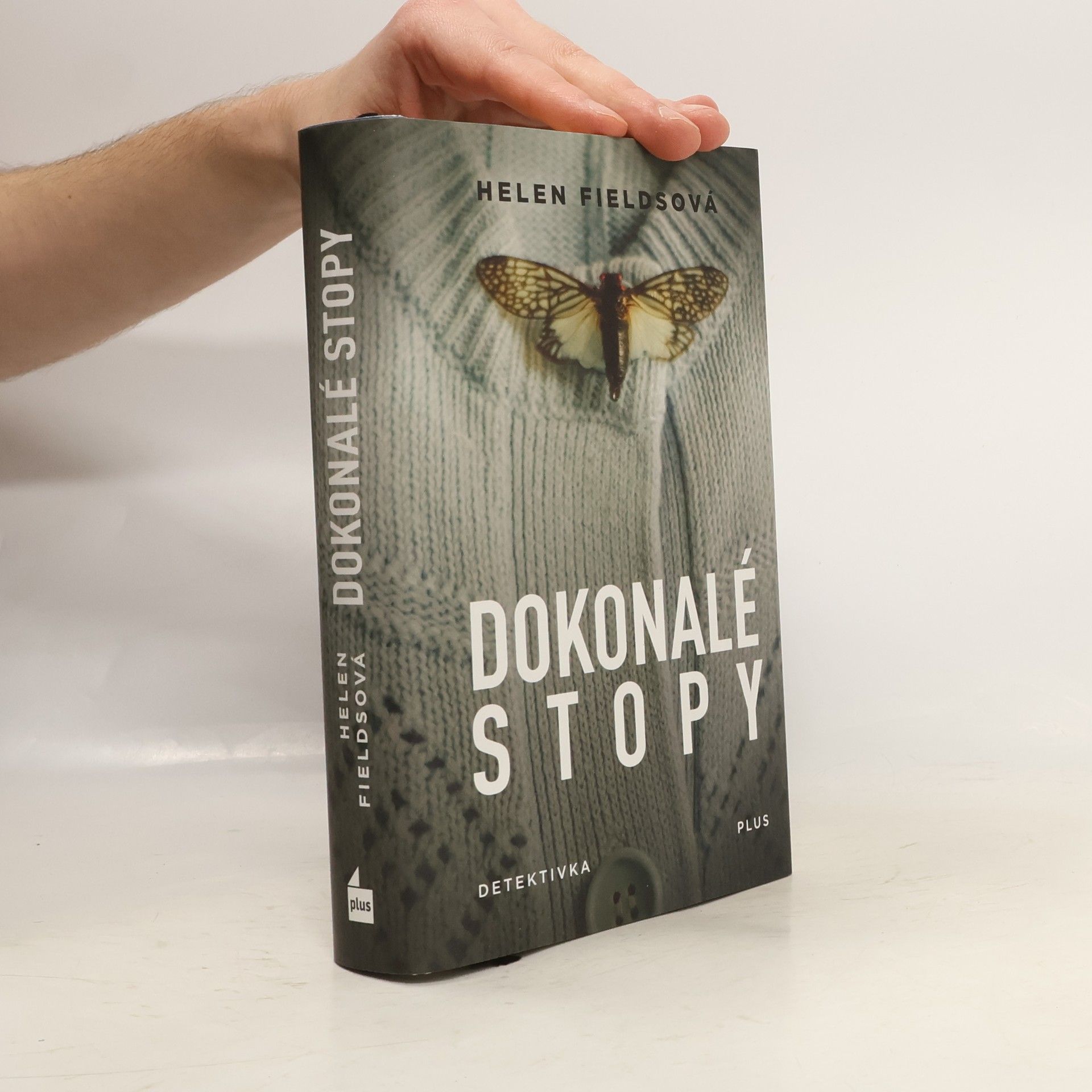 Helen Fields Dokonalé stopy