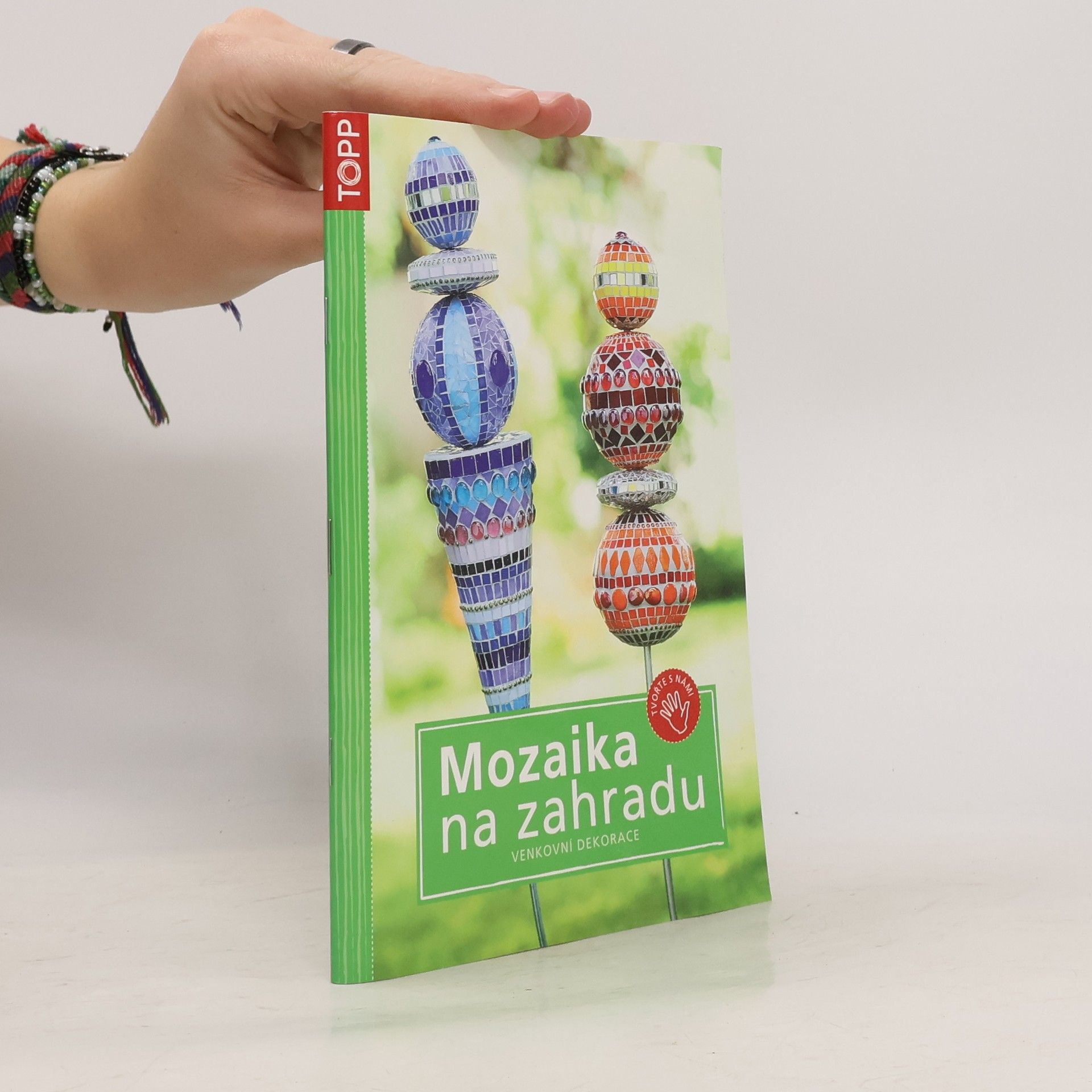 Catherine Massey Mozaika na zahradu