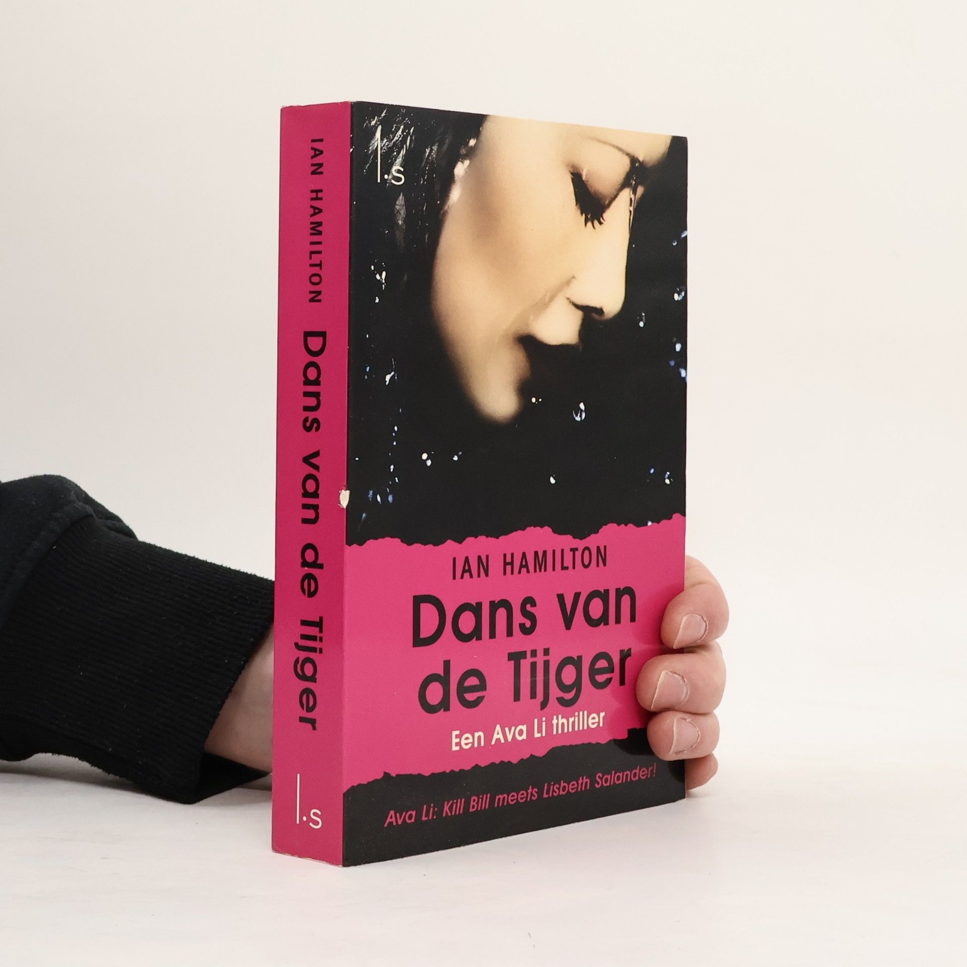 Ian Hamilton Ava Li: Dans van de Tijger