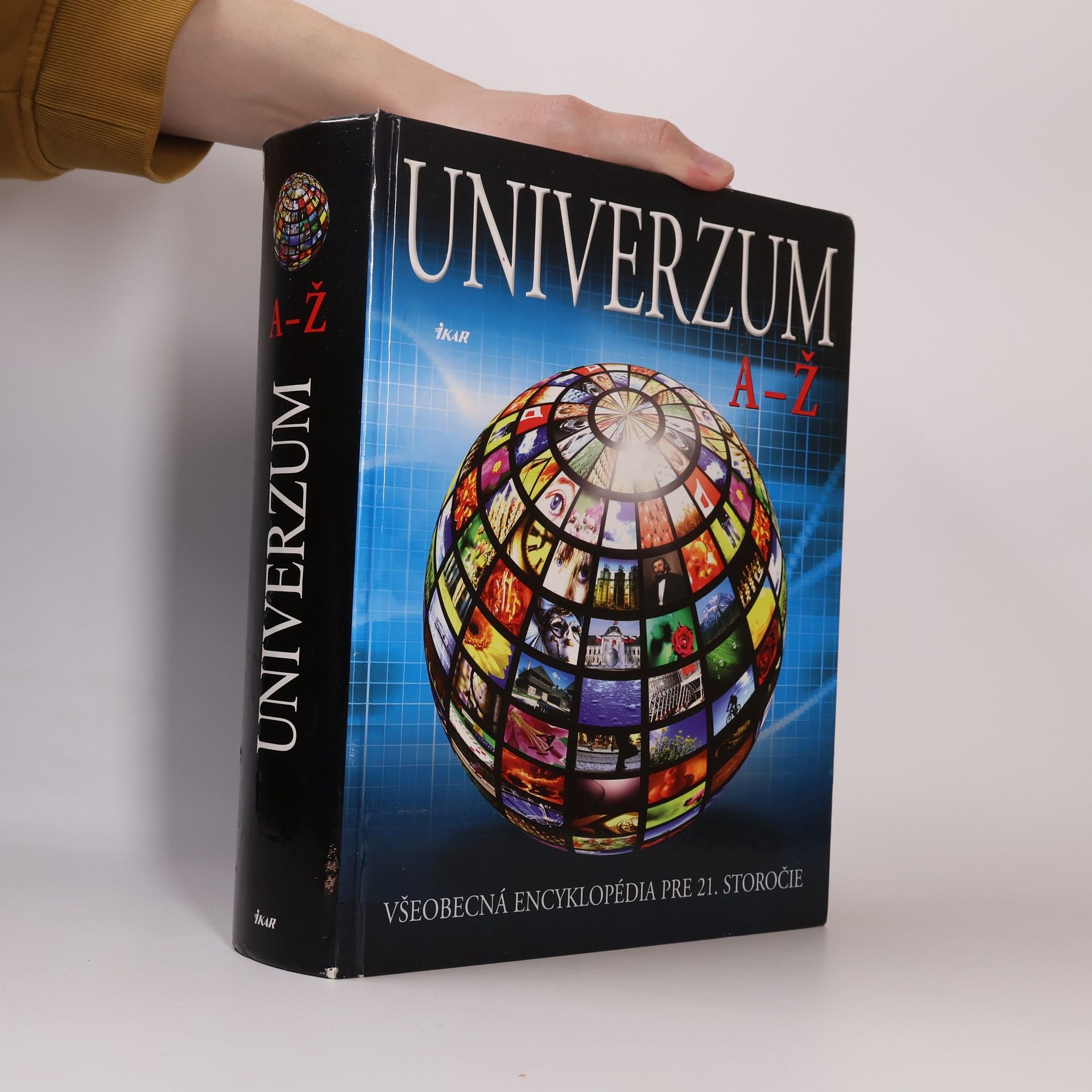 Kolektív autorov Univerzum A - Ž