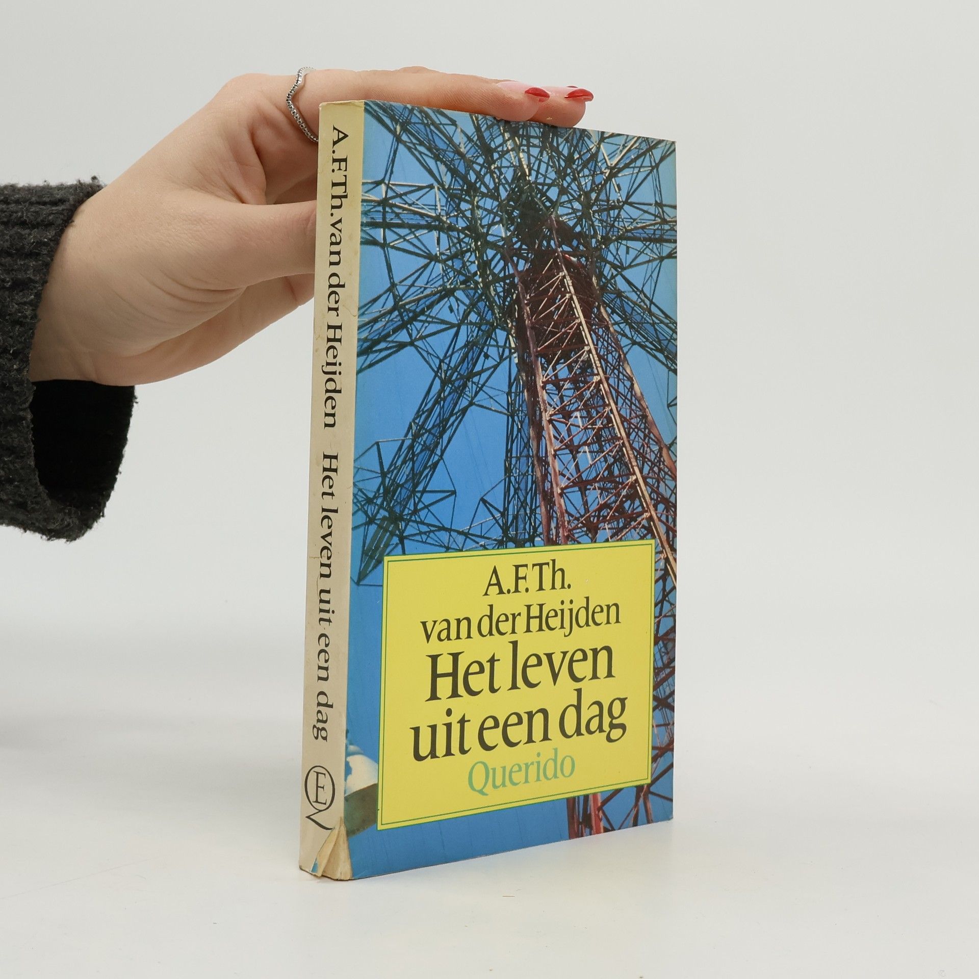 A. F. Th. van der Heijden Het leven uit een dag