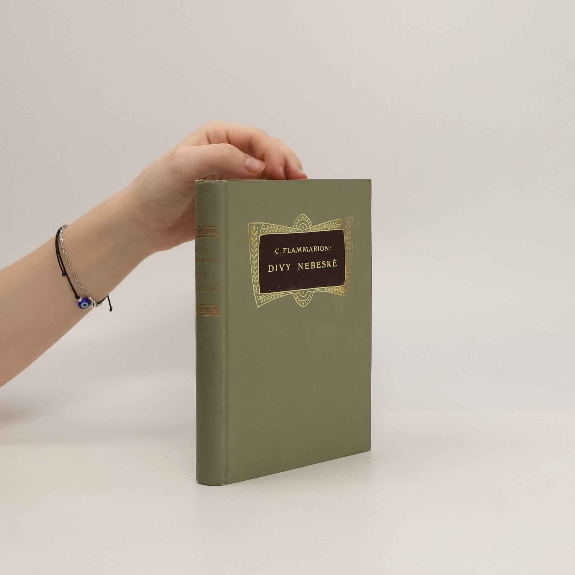 Divy nebeské. Četba pro večery