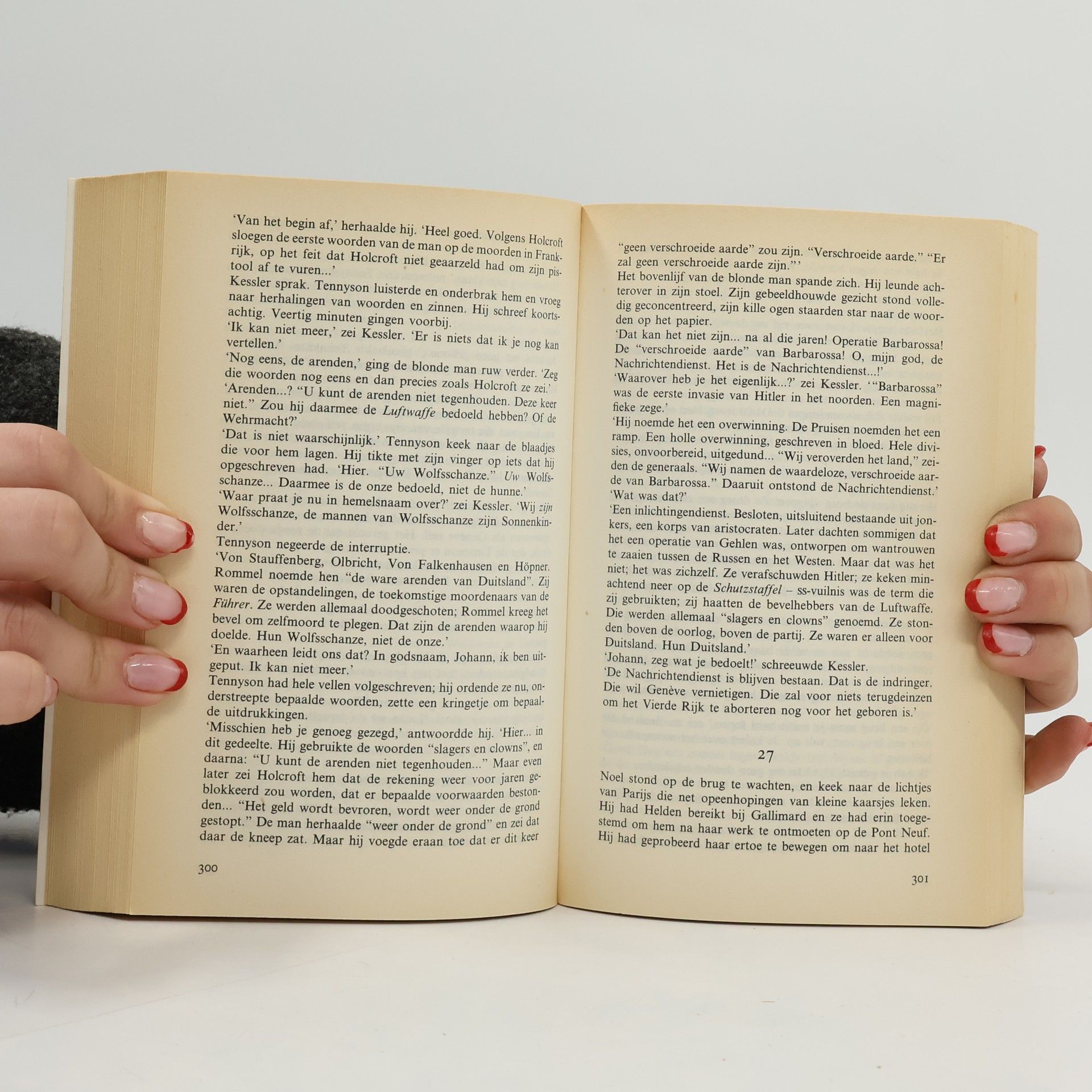Robert Ludlum Het Holcroft Pact