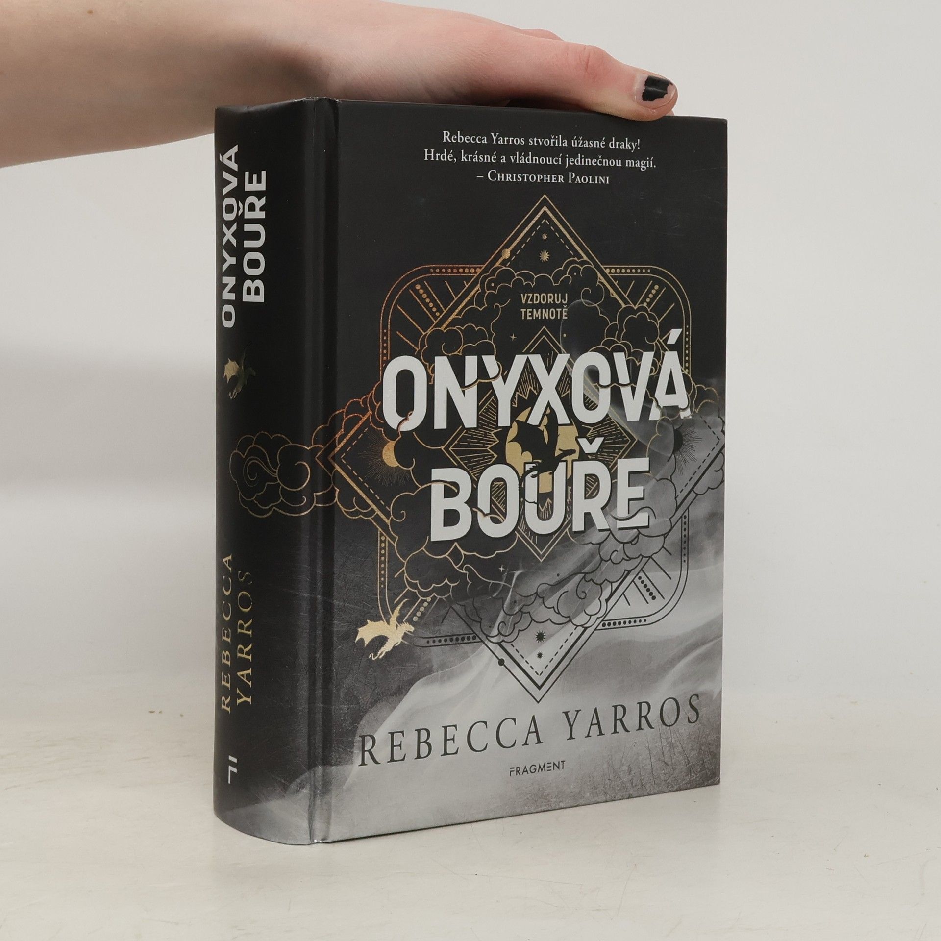 Rebecca Yarros Onyxová bouře