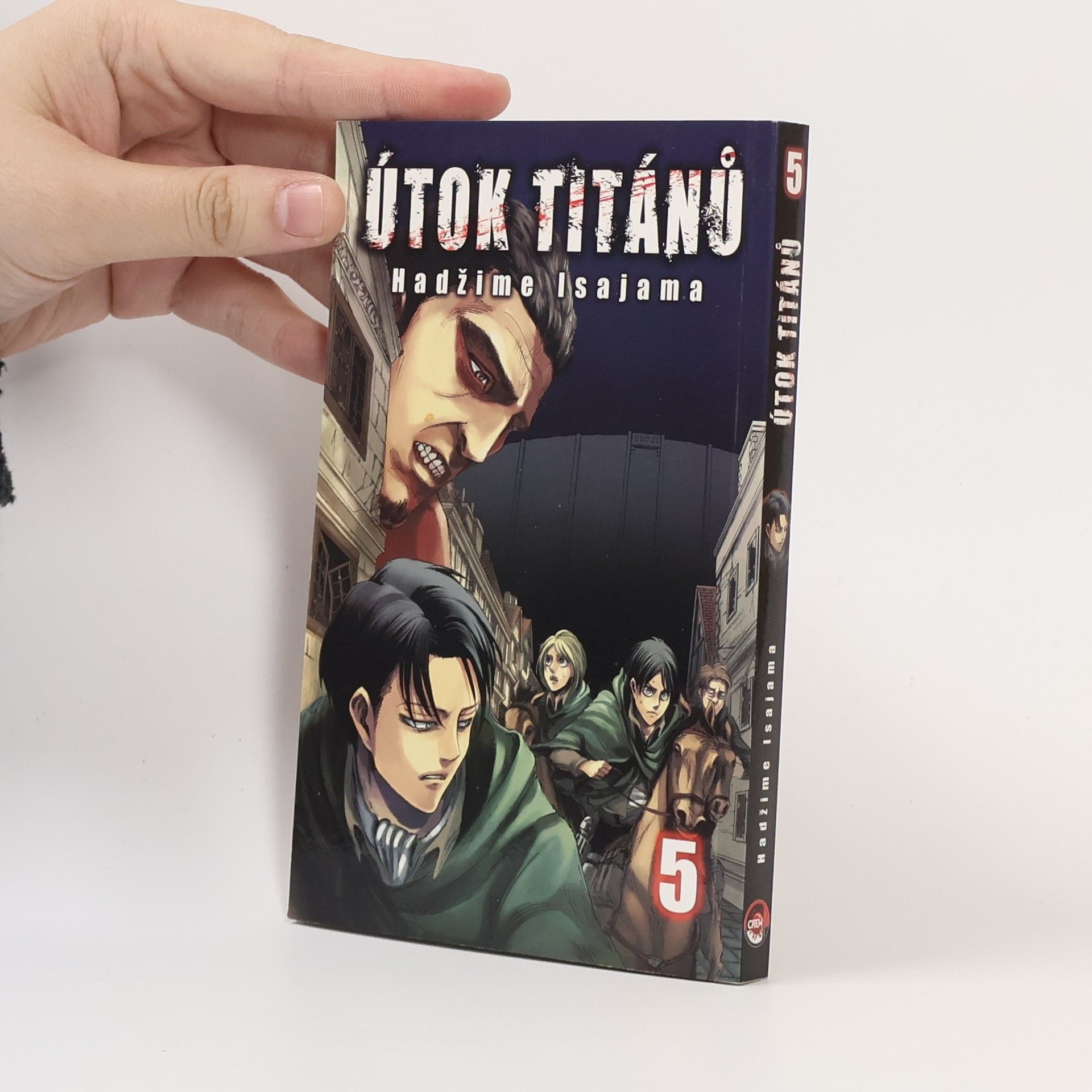 Hadžime Isajama Útok titánů. 5