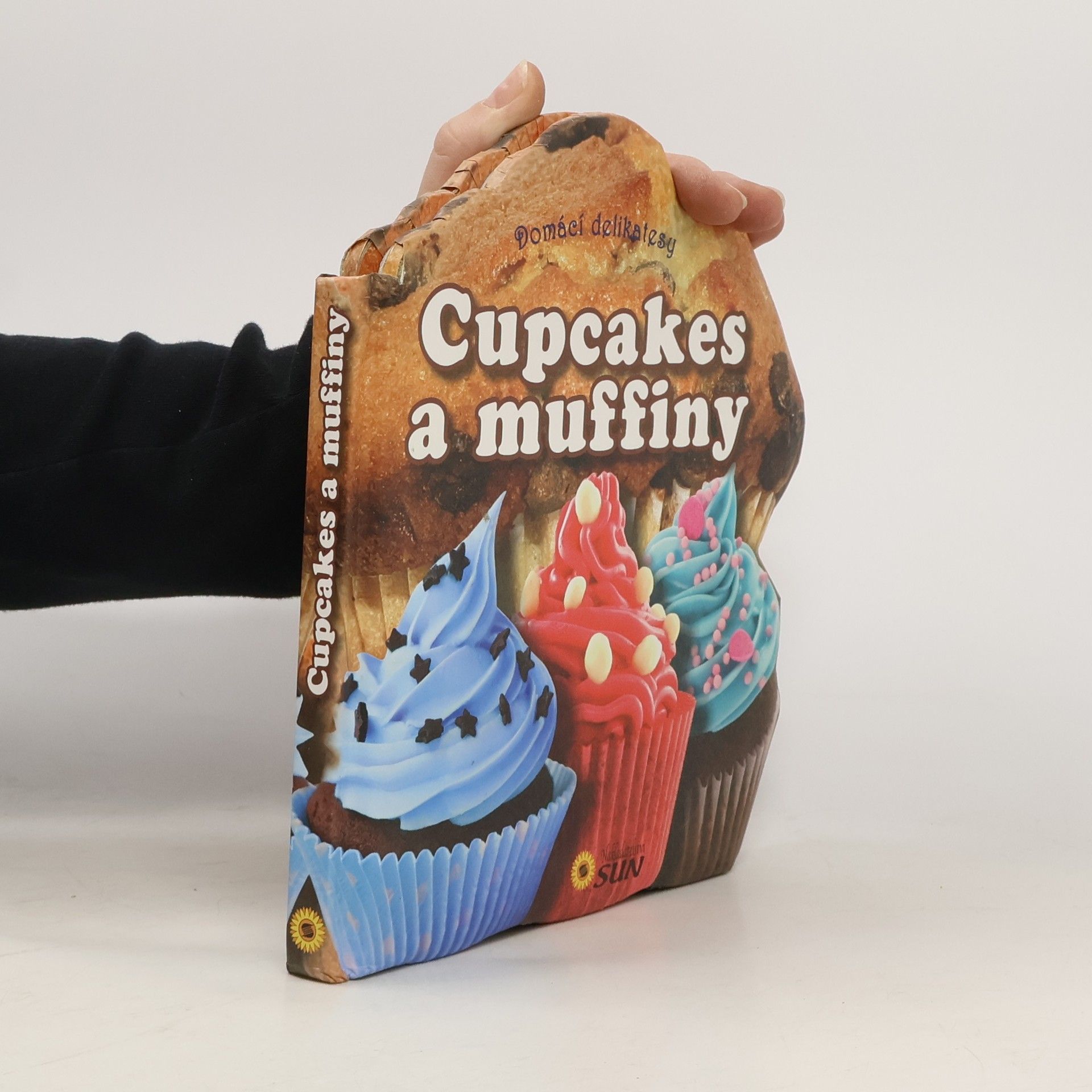 Various authors Cupcakes a muffiny