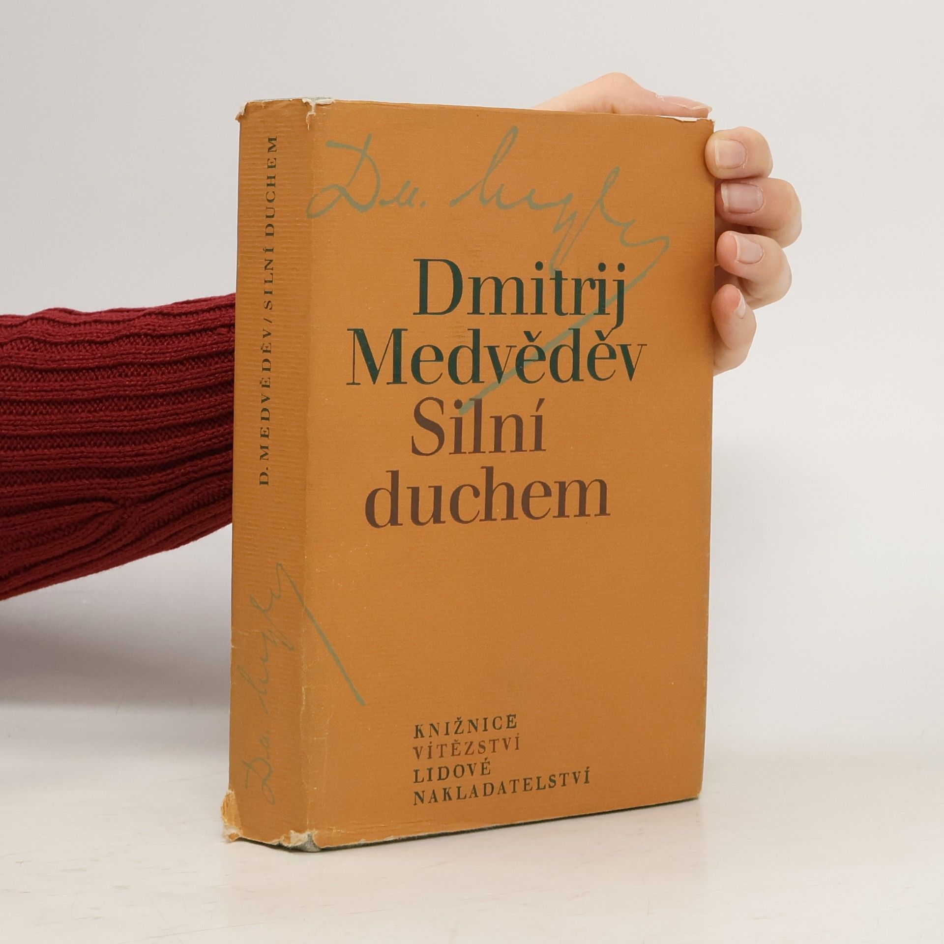 Dmitrij Nikolajevič Medvěděv Silní duchem