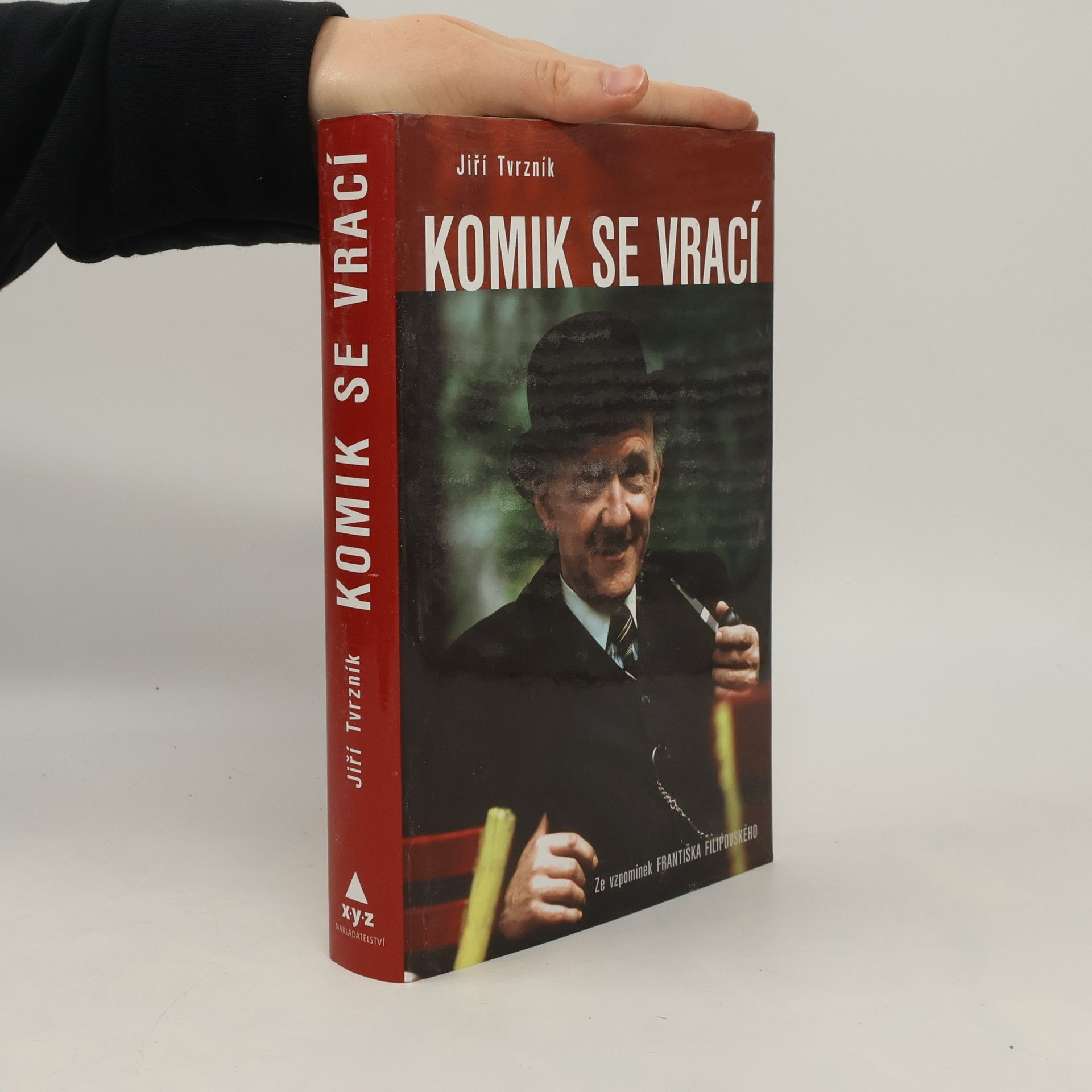 Jiří Tvrzník Komik se vrací : ze vzpomínek Františka Filipovského