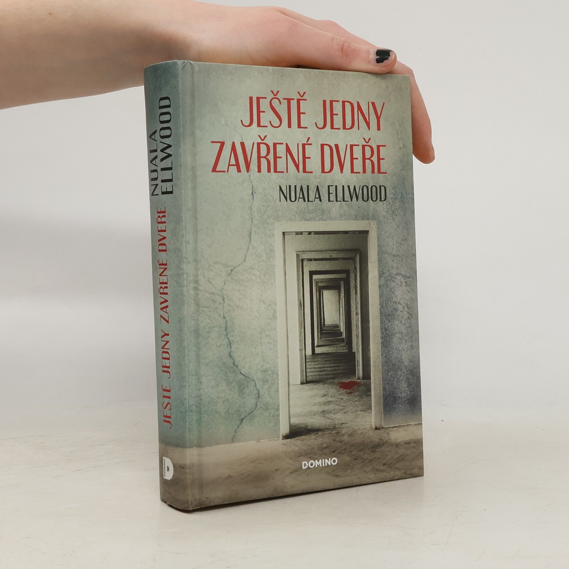 Nuala Ellwood Ještě jedny zavřené dveře