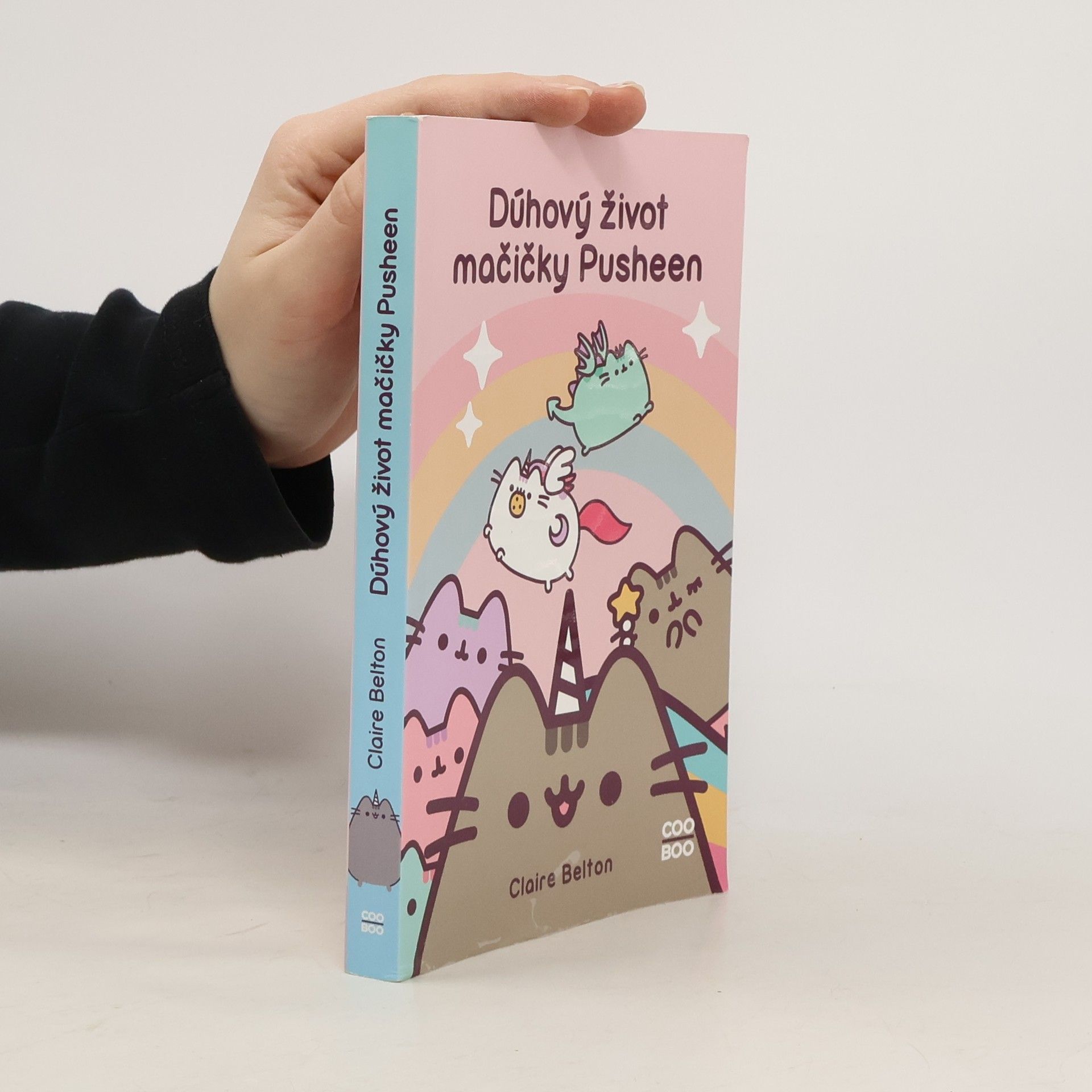 Claire Belton Dúhový život mačičky Pusheen