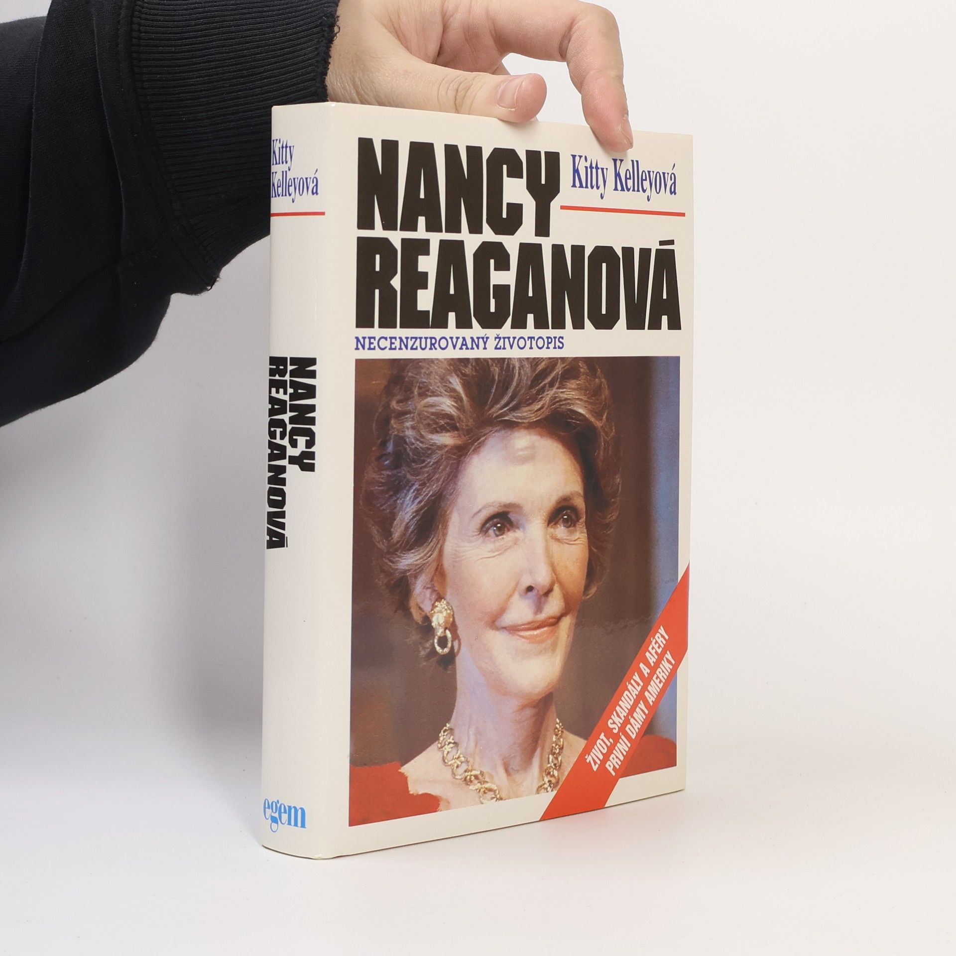 Jiří Fast Nancy Reaganová. Necenzurovaný životopis