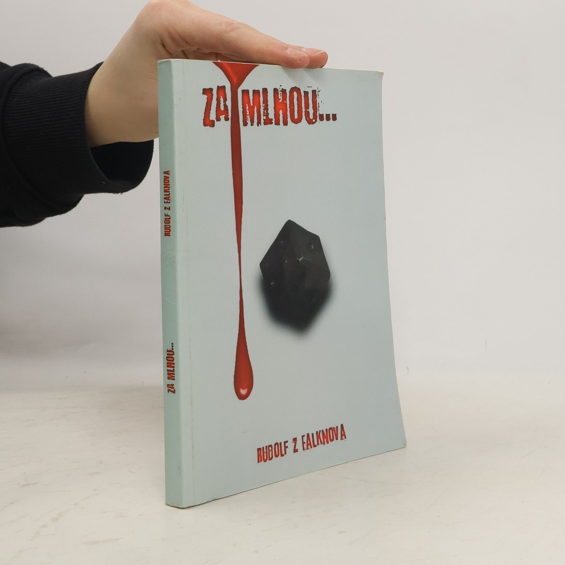 Rudolf z. Falknova Za mlhou