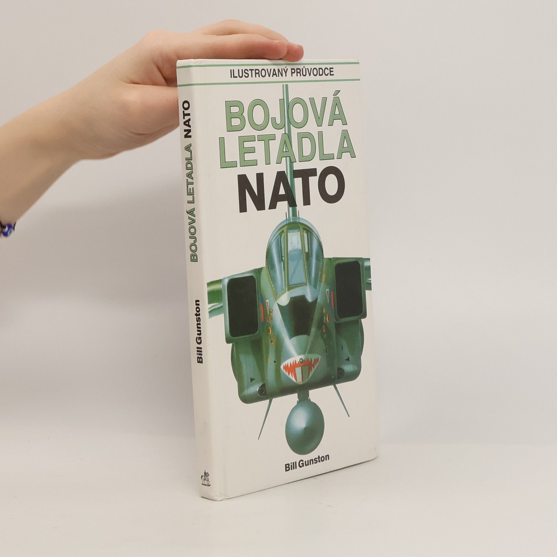 Bill Gunston Bojová letadla NATO
