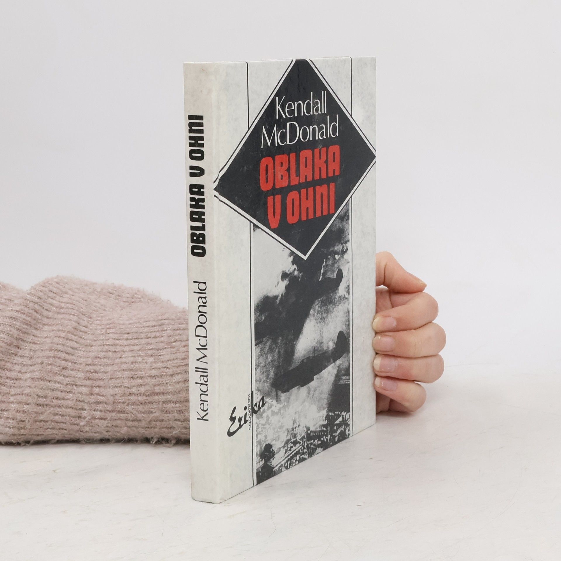 Kendall McDonald Oblaka v ohni