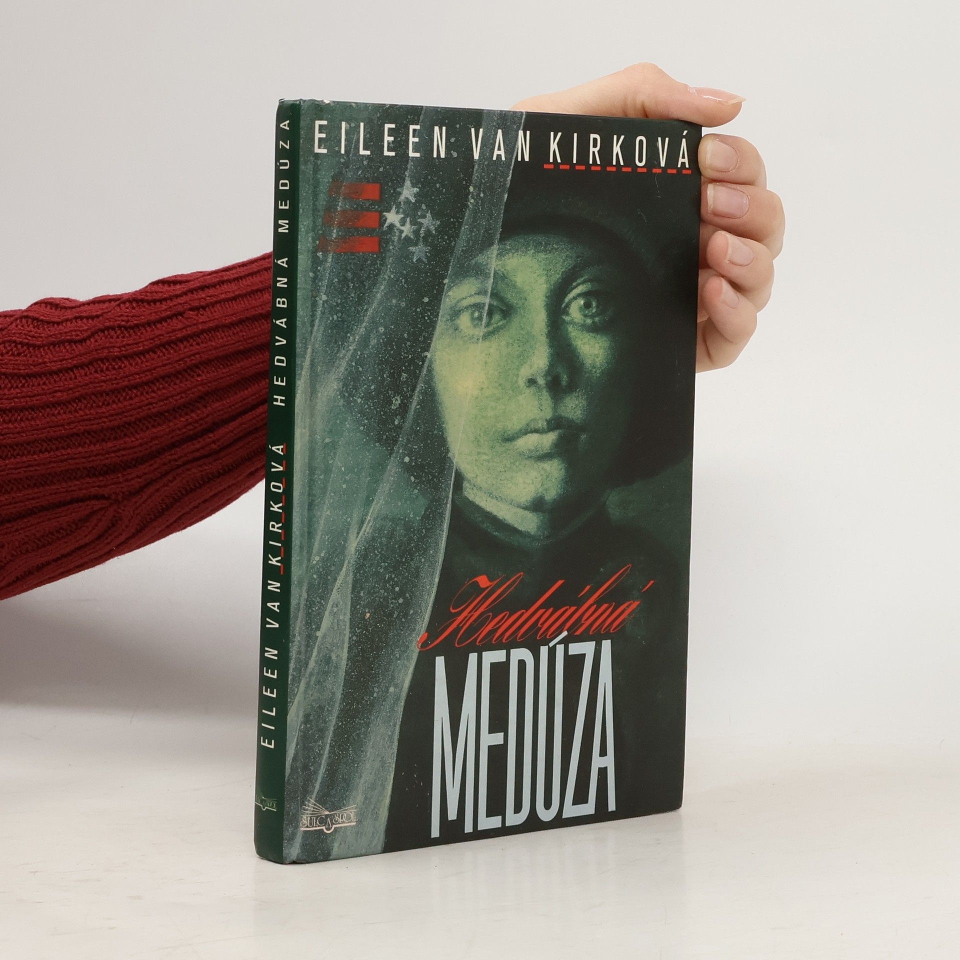 Eileen van Kirk Hedvábná medúza