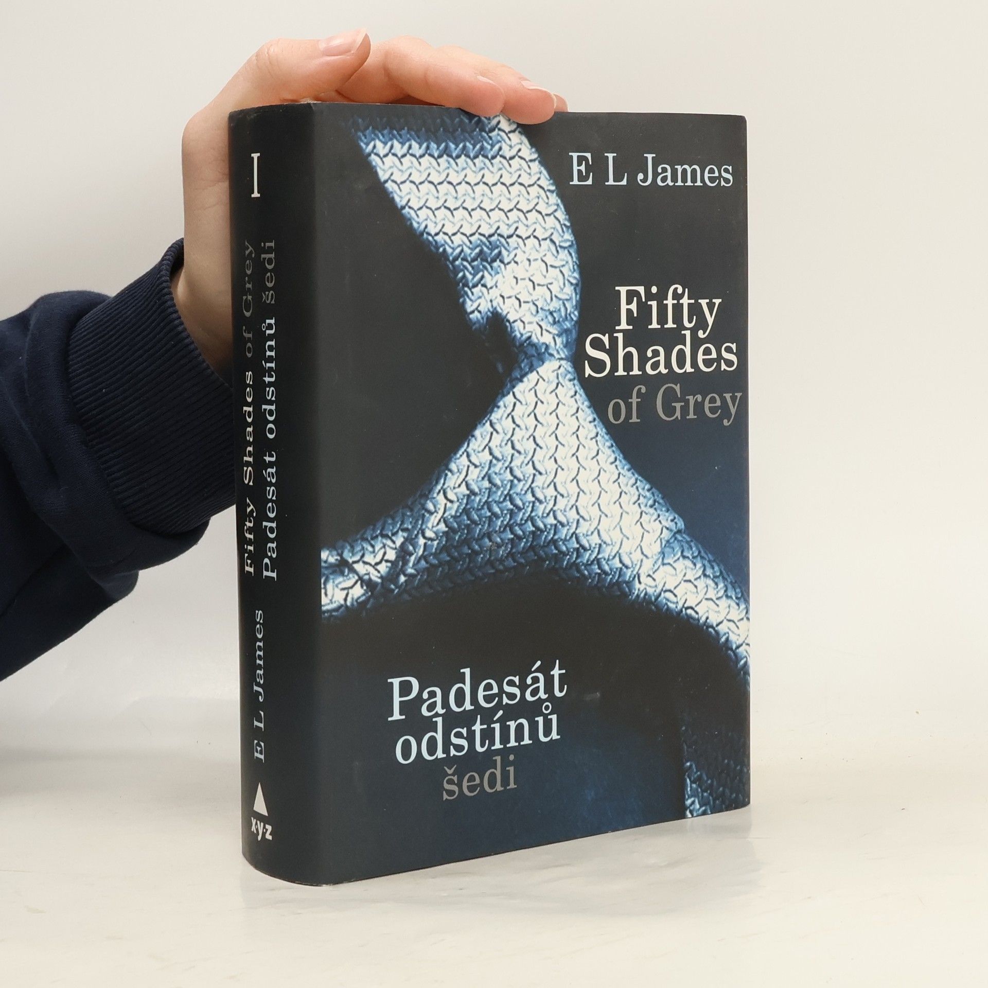 E L James Padesát odstínů šedi