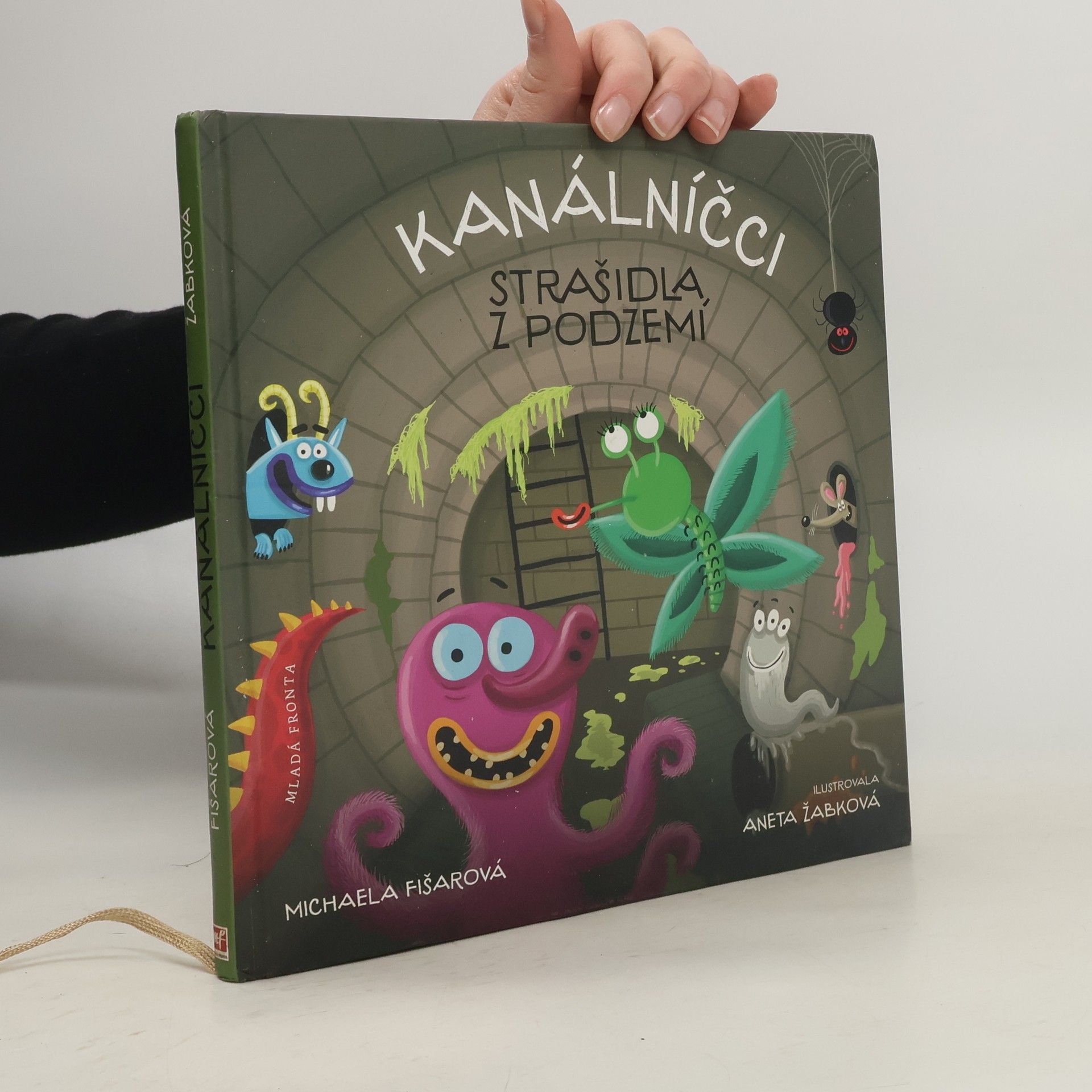 Michaela Fisarová Kanálníčci: Strašidla z podzemí