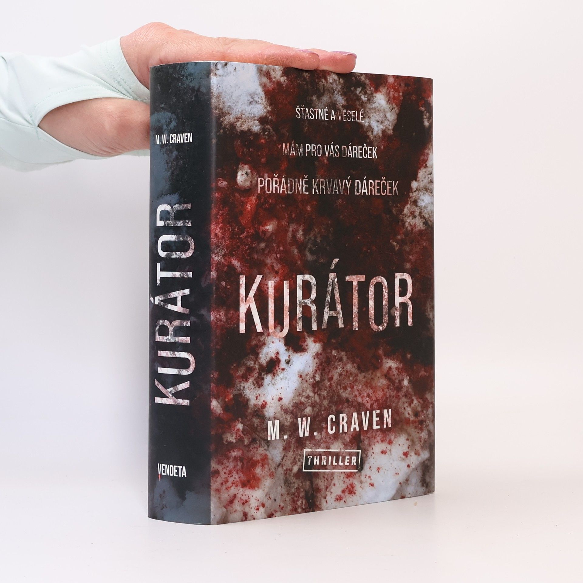 M. W. Craven Kurátor