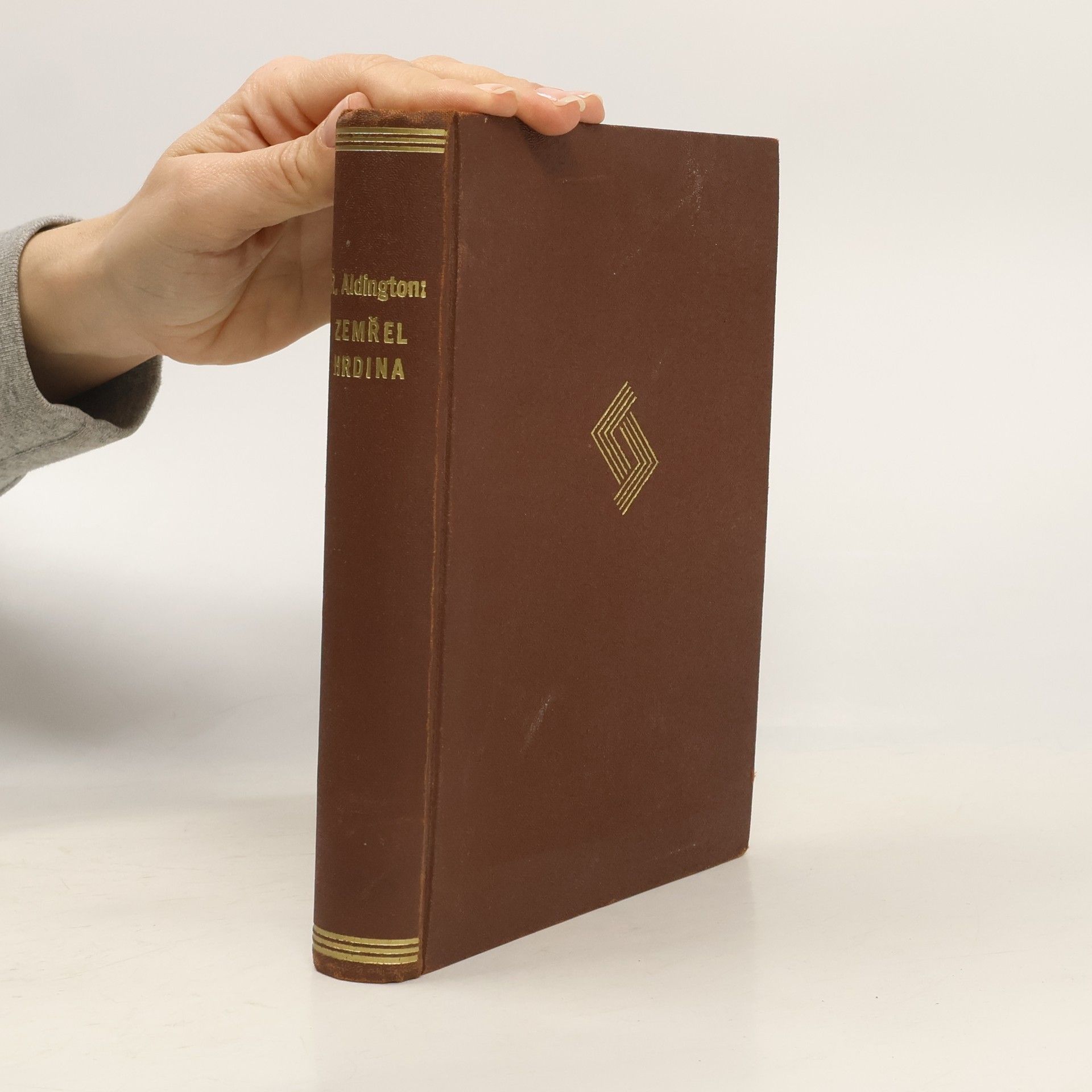 R. Aldington Zemřel hrdina