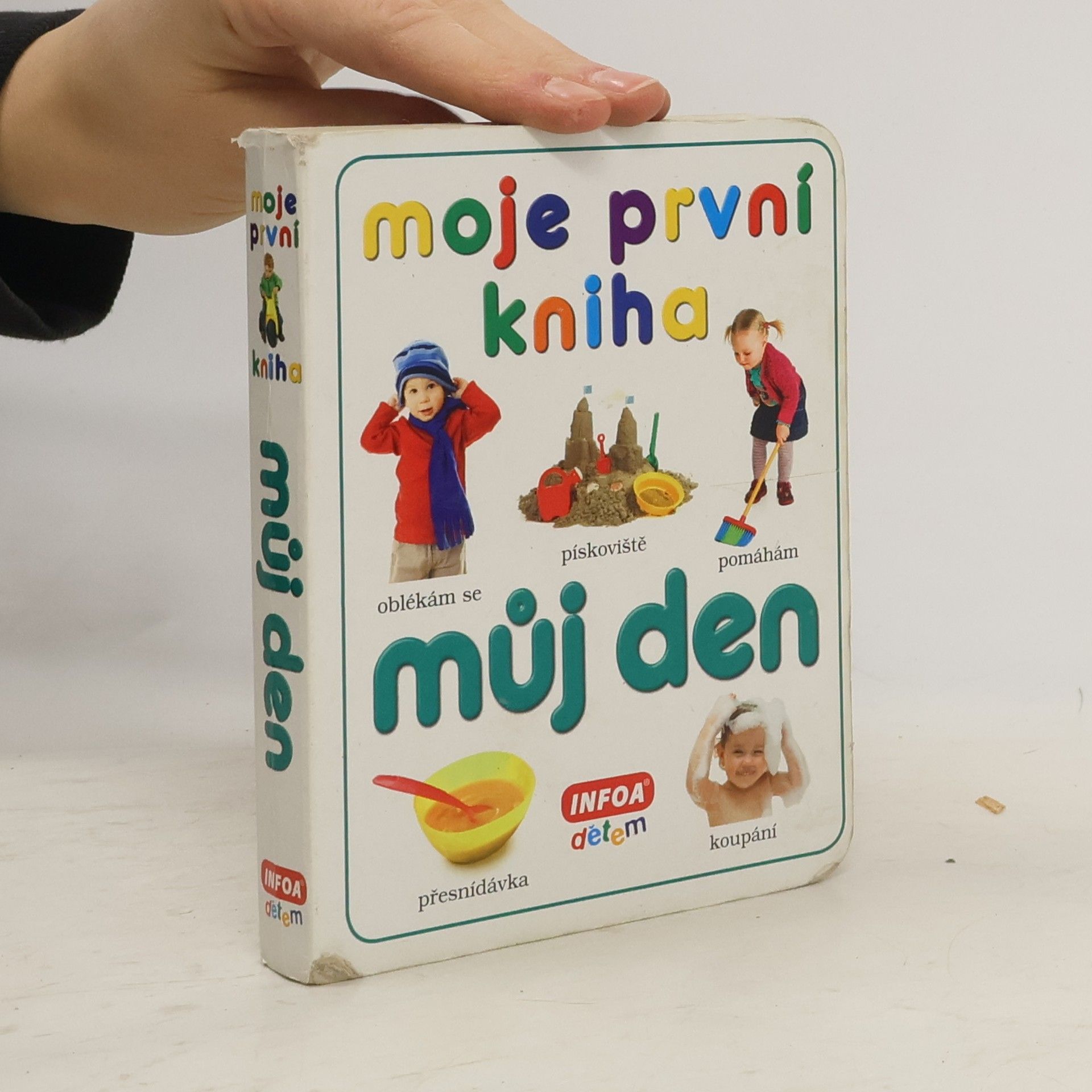 Kolektív autorov Můj den