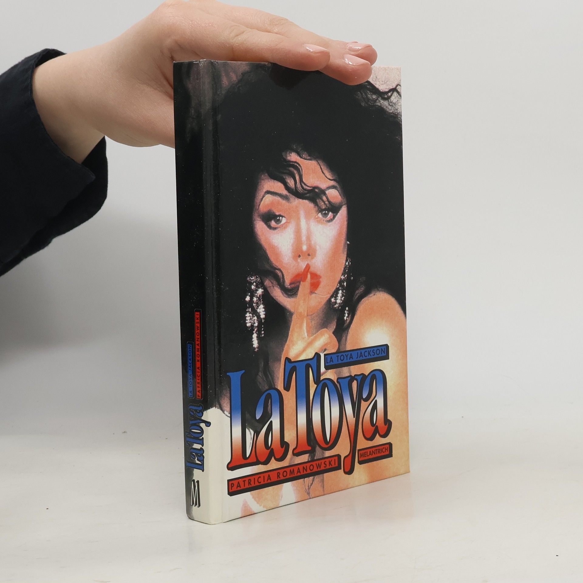 Martin Verner La Toya. Mládí v rodině Jacksonových