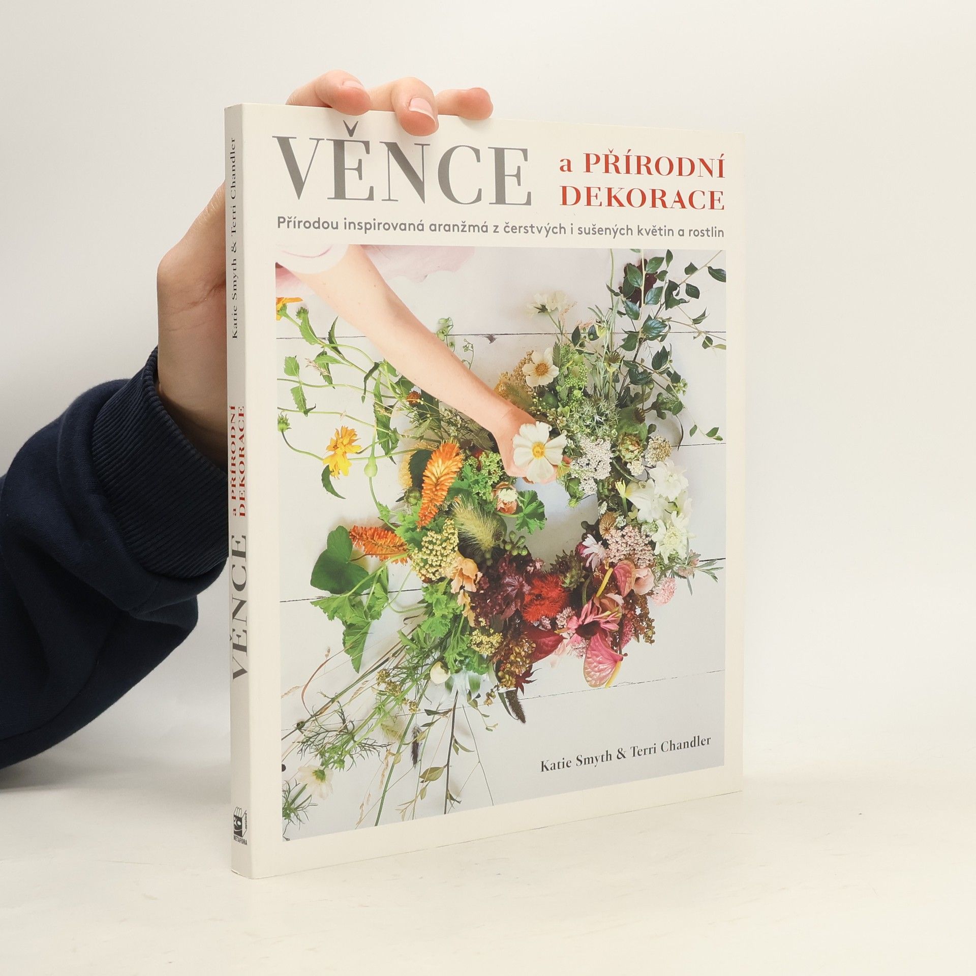 Katie Smyth Věnce a přírodní dekorace