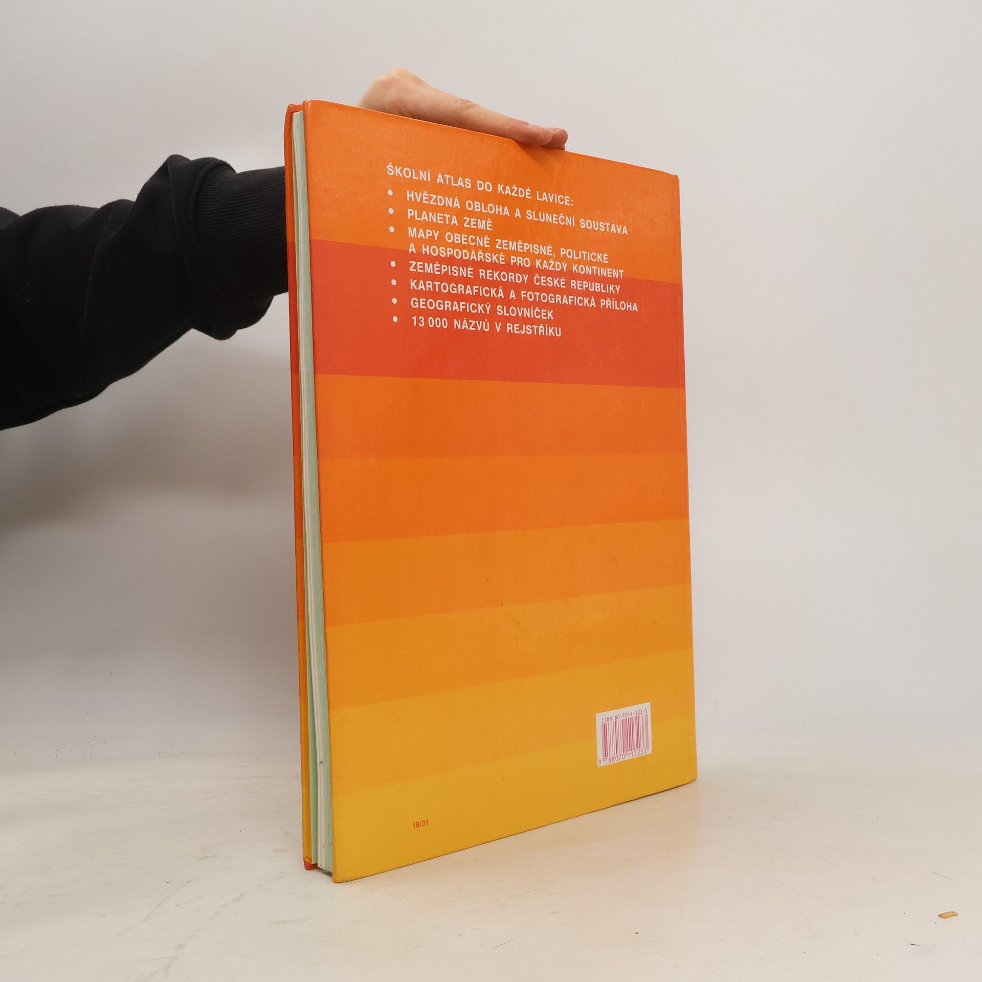 Autores varios Školní atlas světa