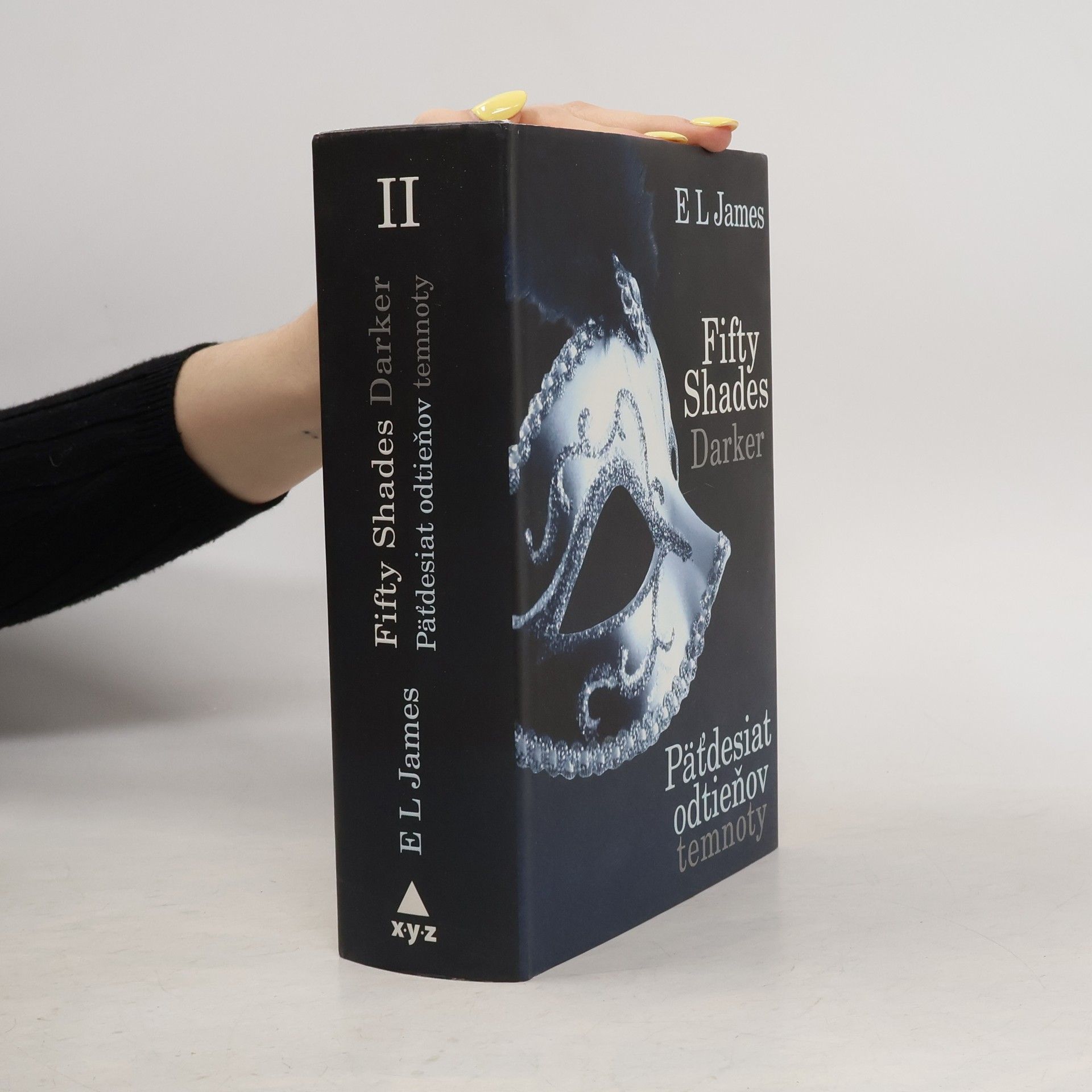 E L James Päťdesiat odtieňov temnoty