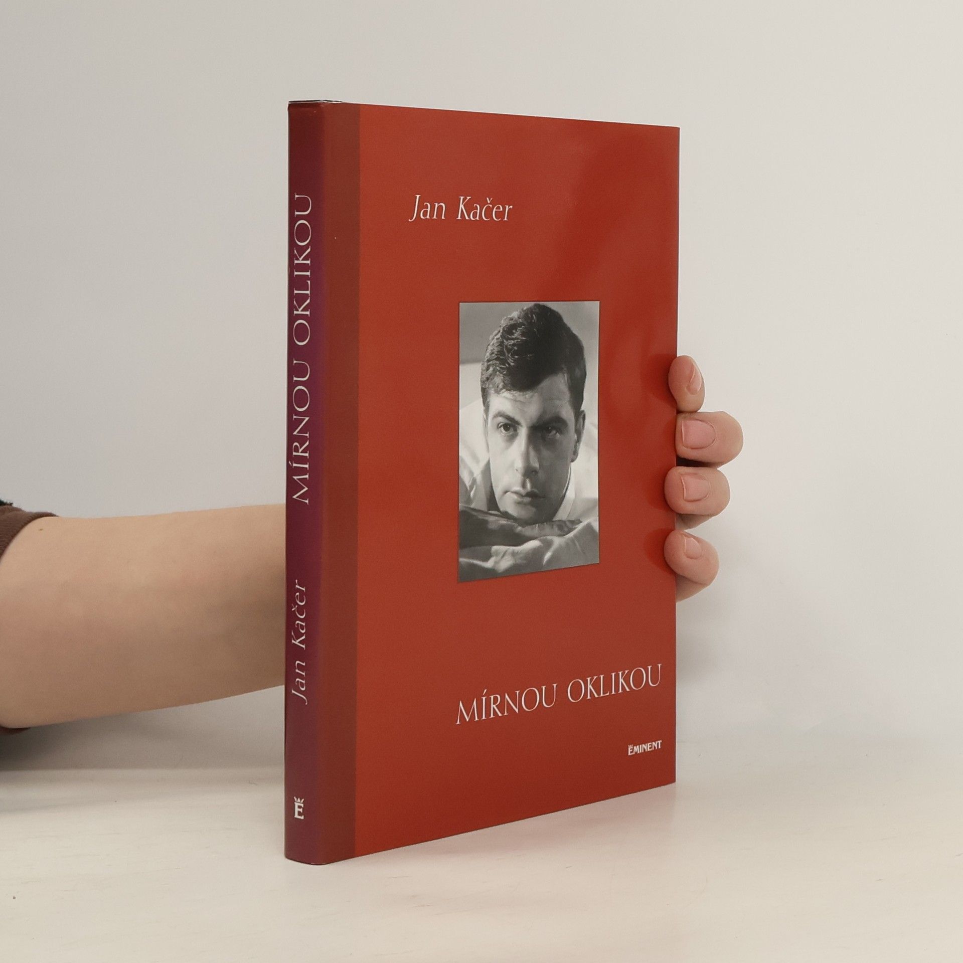 Jan Kačer Mírnou oklikou