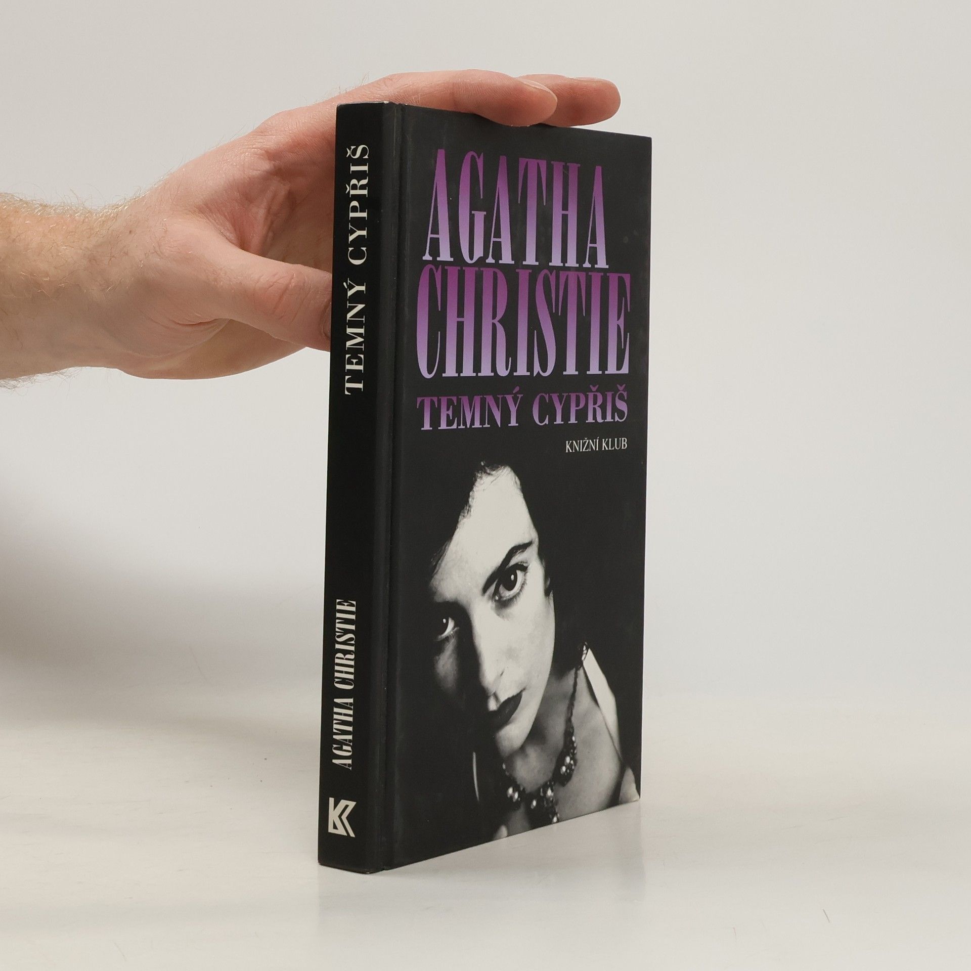 Agatha Christie Temný cypřiš