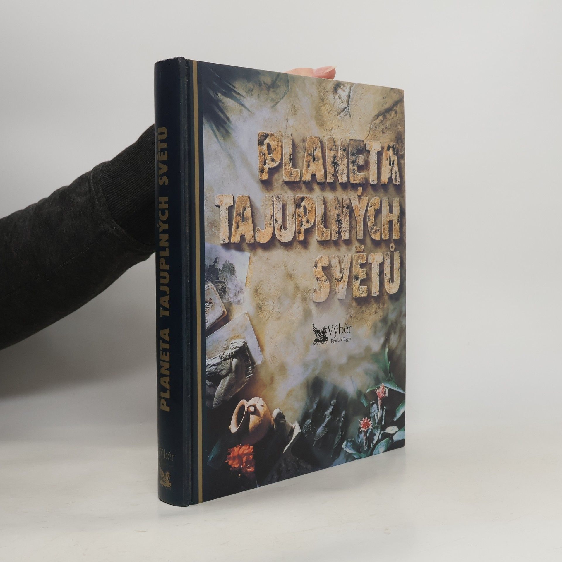 Kolektiv autorů Niezwykłe miejsca niezwykłe krainy