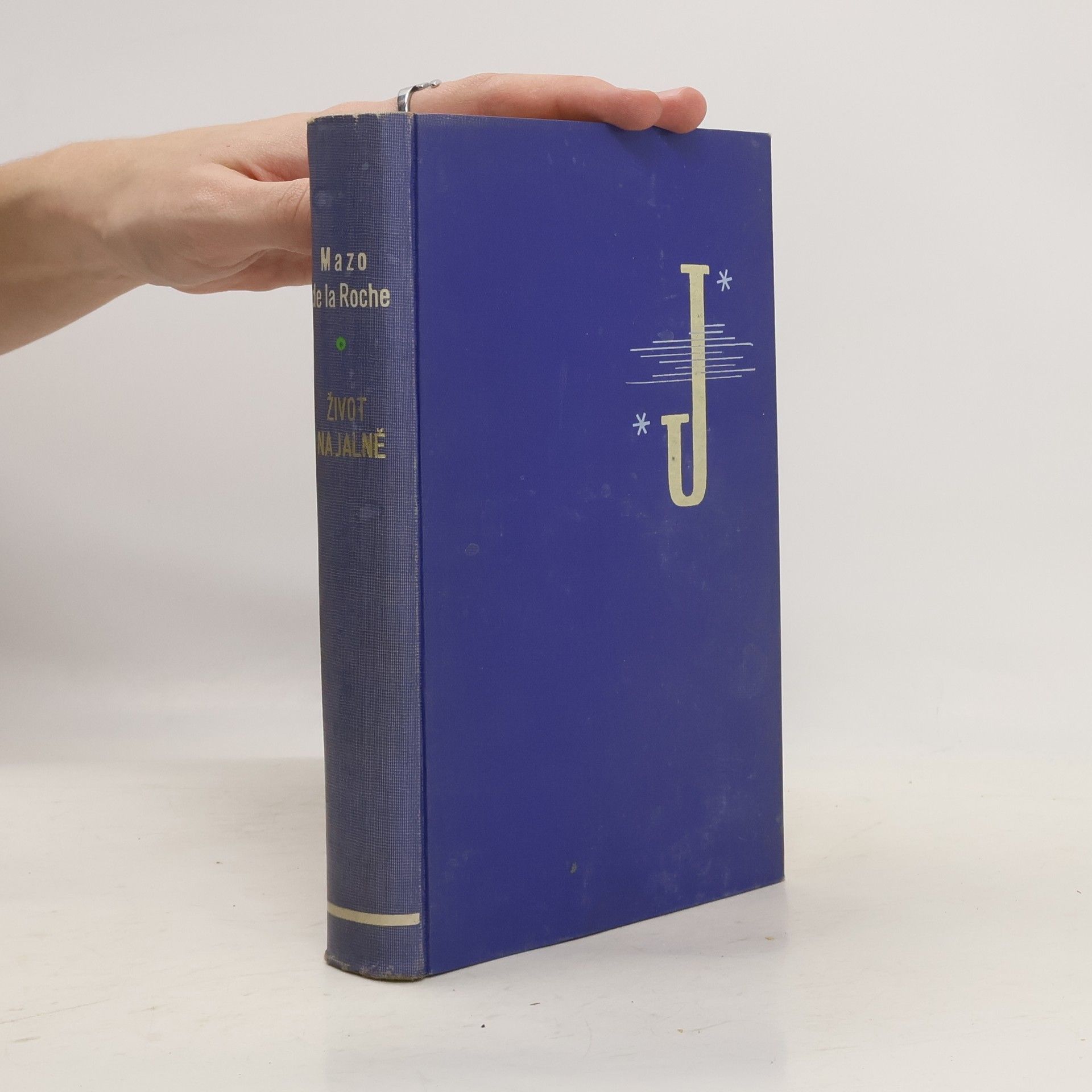 Mazo de la Roche Život na Jalně