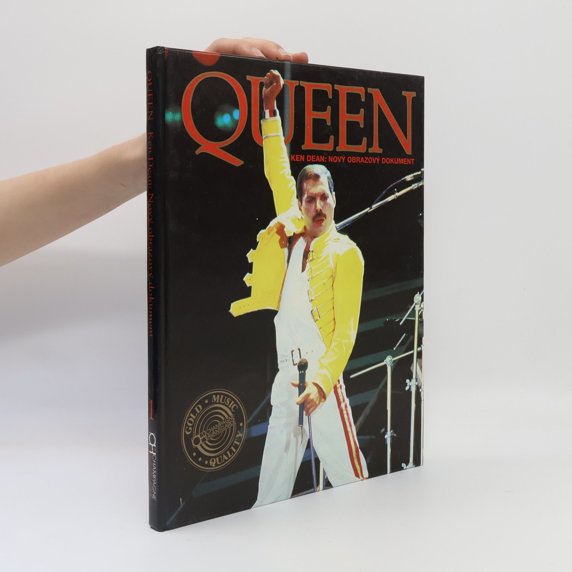 Ken Dean Queen. Nový obrazový dokument