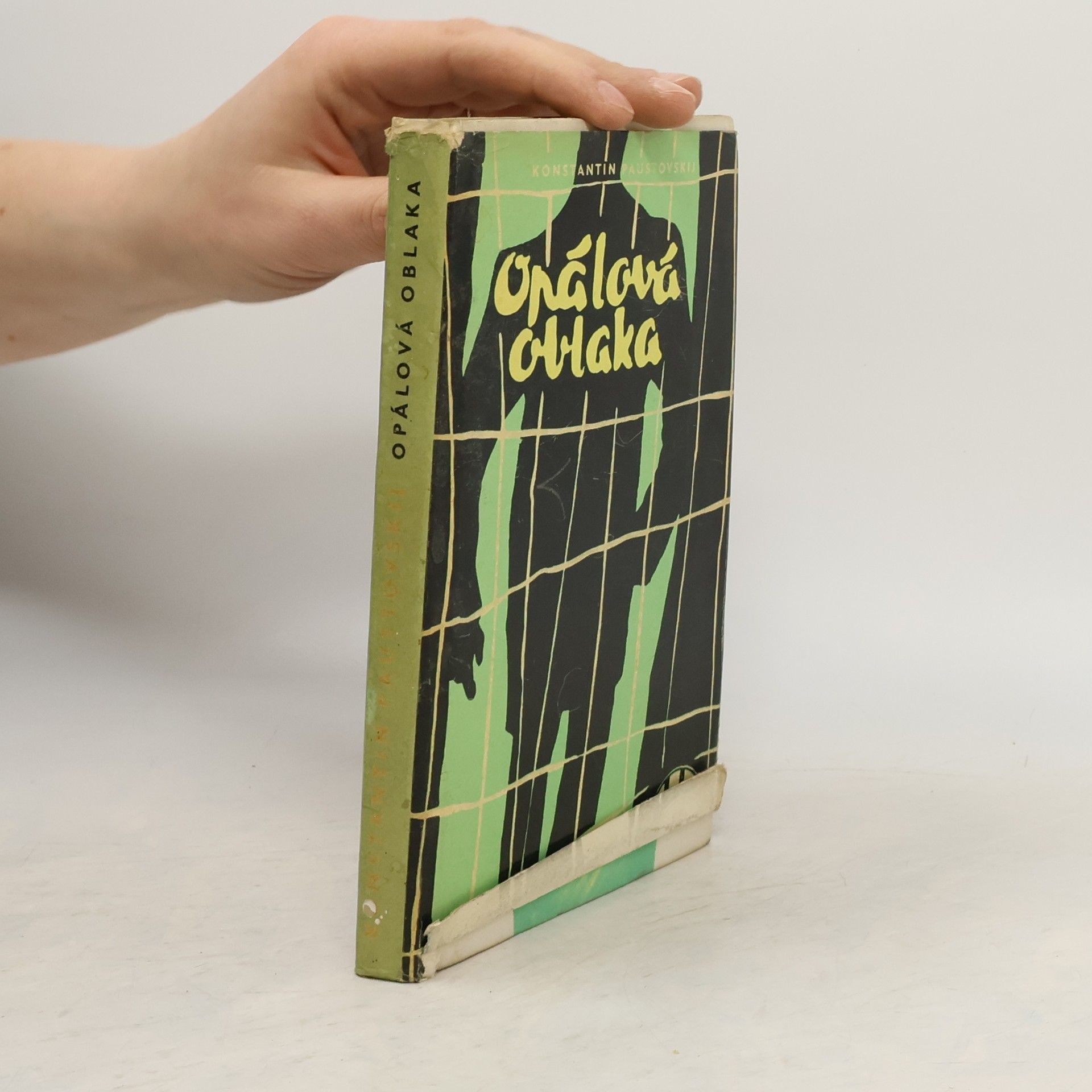 Konstantin Georgijevič Paustovskij Opálová oblaka