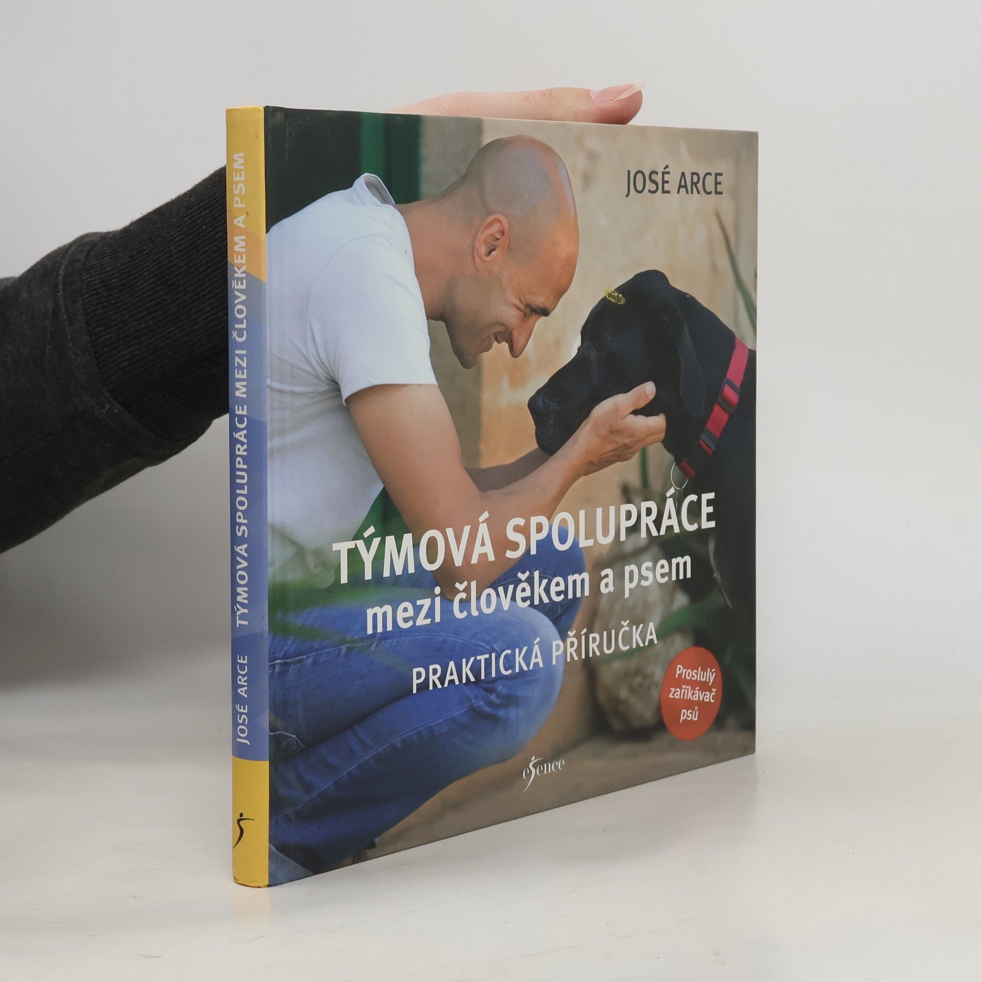 José Arce Týmová spolupráce mezi člověkem a psem