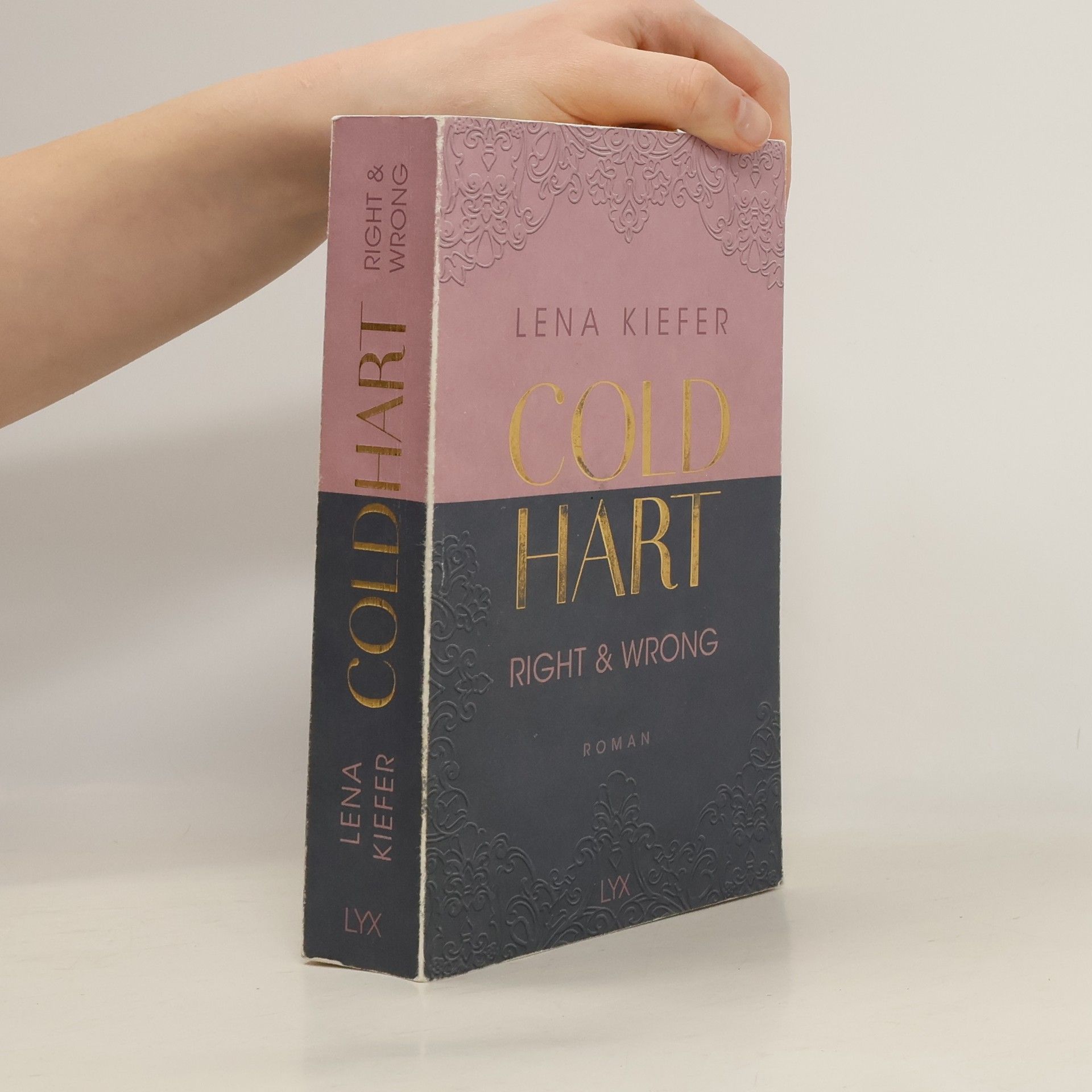 Lena Kiefer Right & Wrong / Coldhart Bd.3