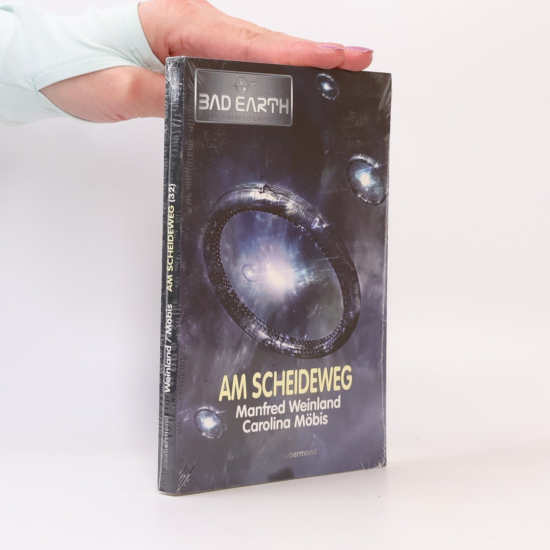 Manfred Weinland Bad Earth